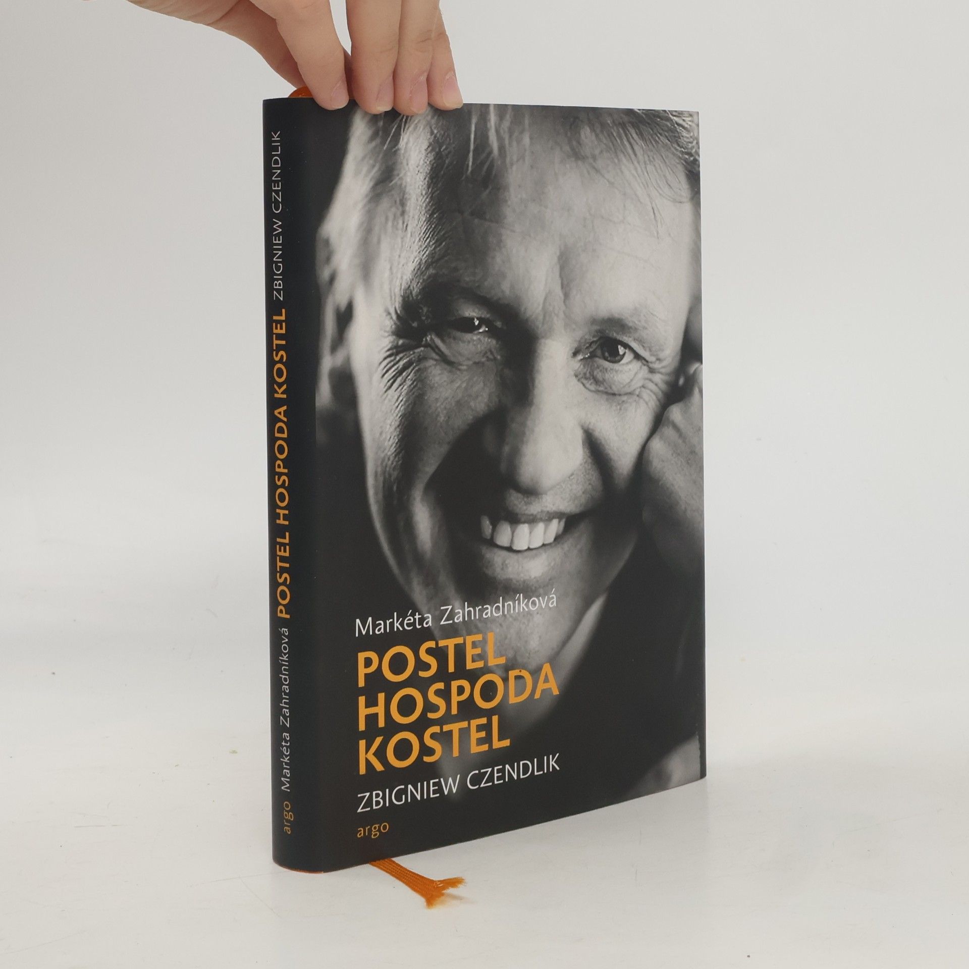 Markéta Zahradníková Postel, hospoda, kostel