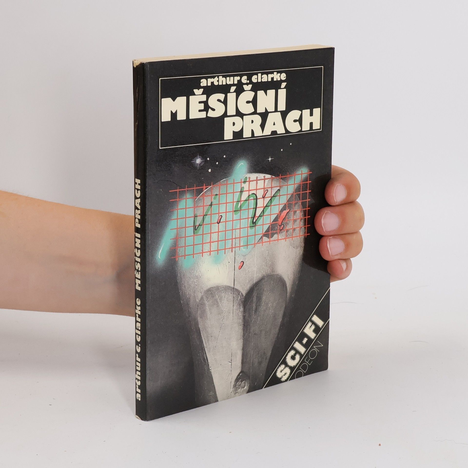 Arthur C. Clarke Měsíční prach