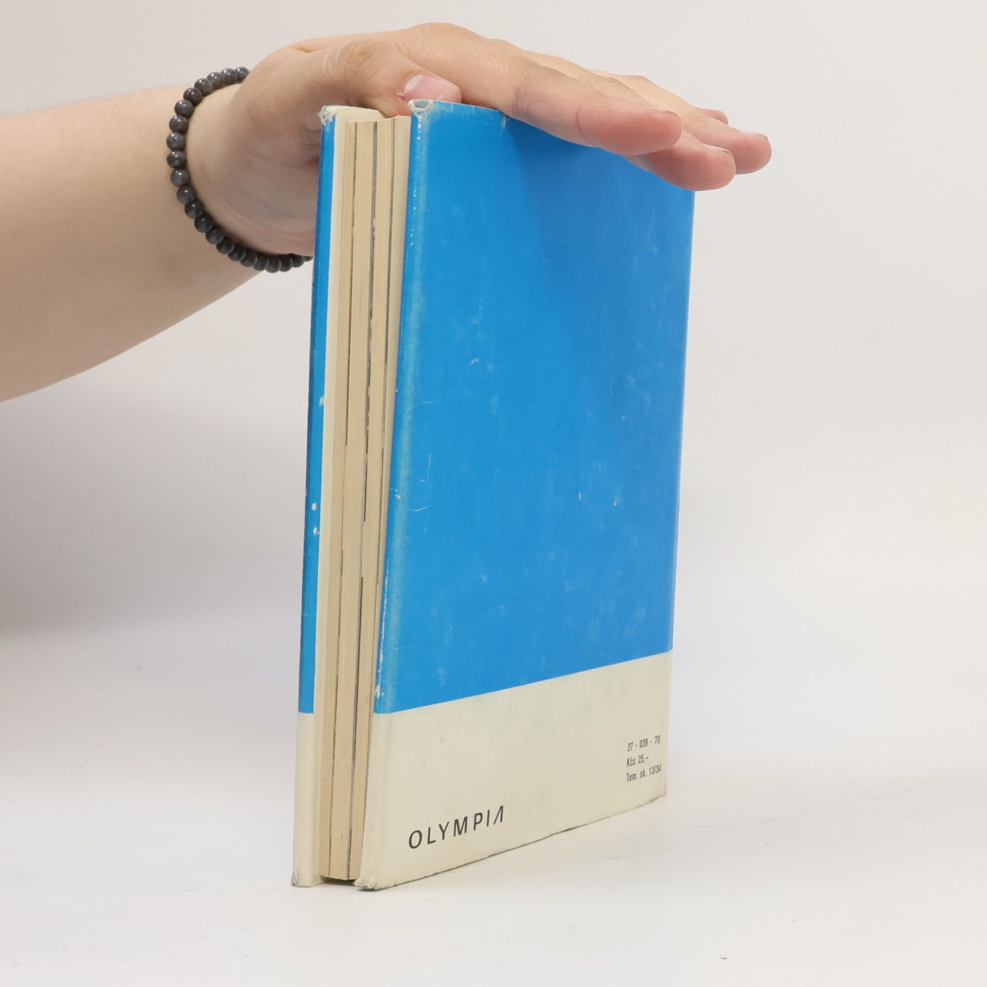 Hans Hass Lidé a žraloci