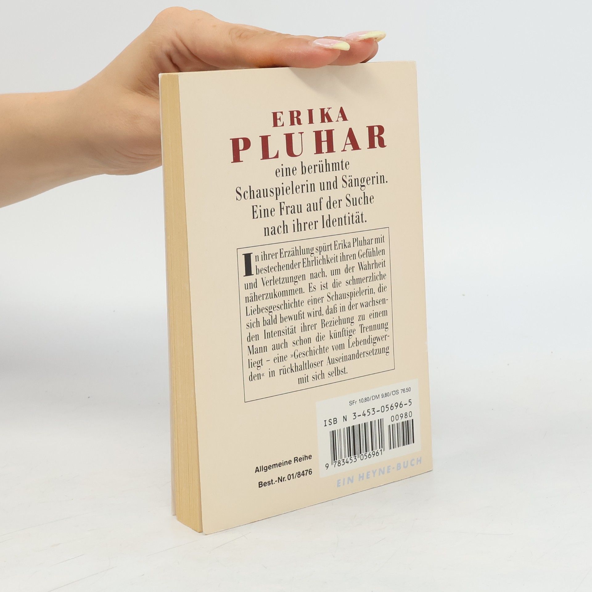 Erika Pluhar Als gehörte eins zum anderen.