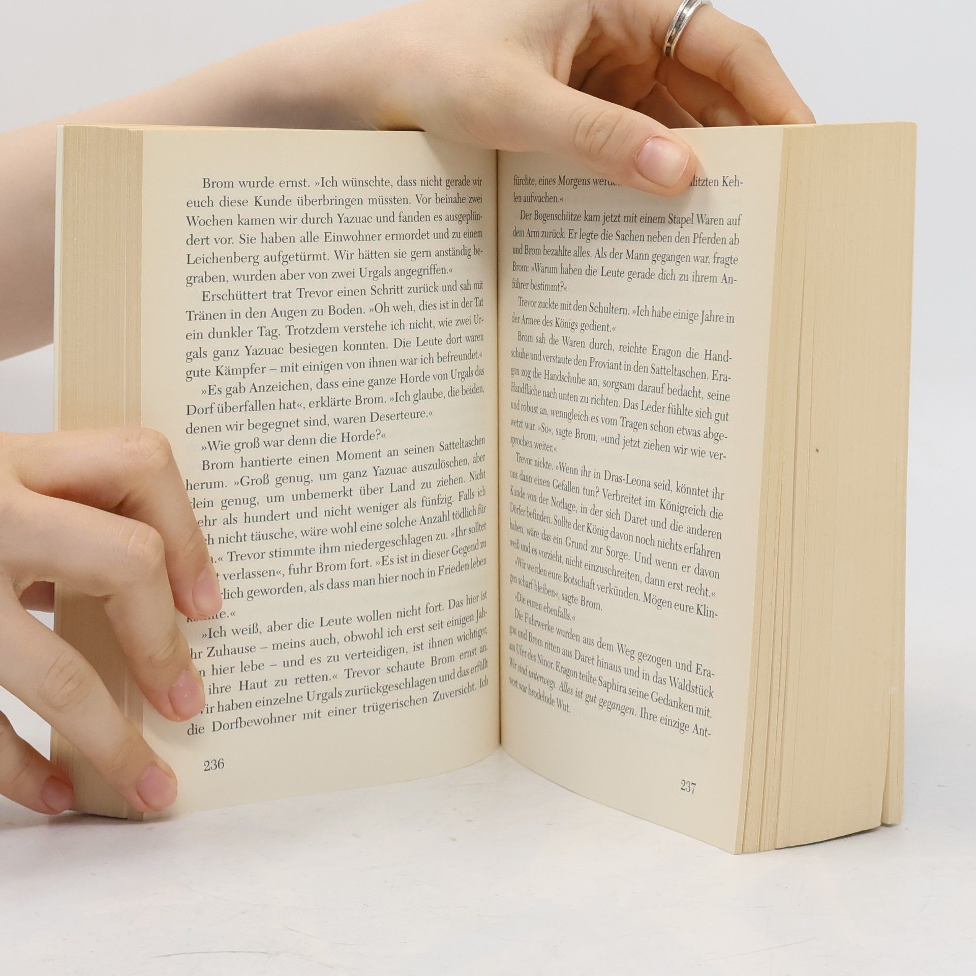 Christopher Paolini Eragon