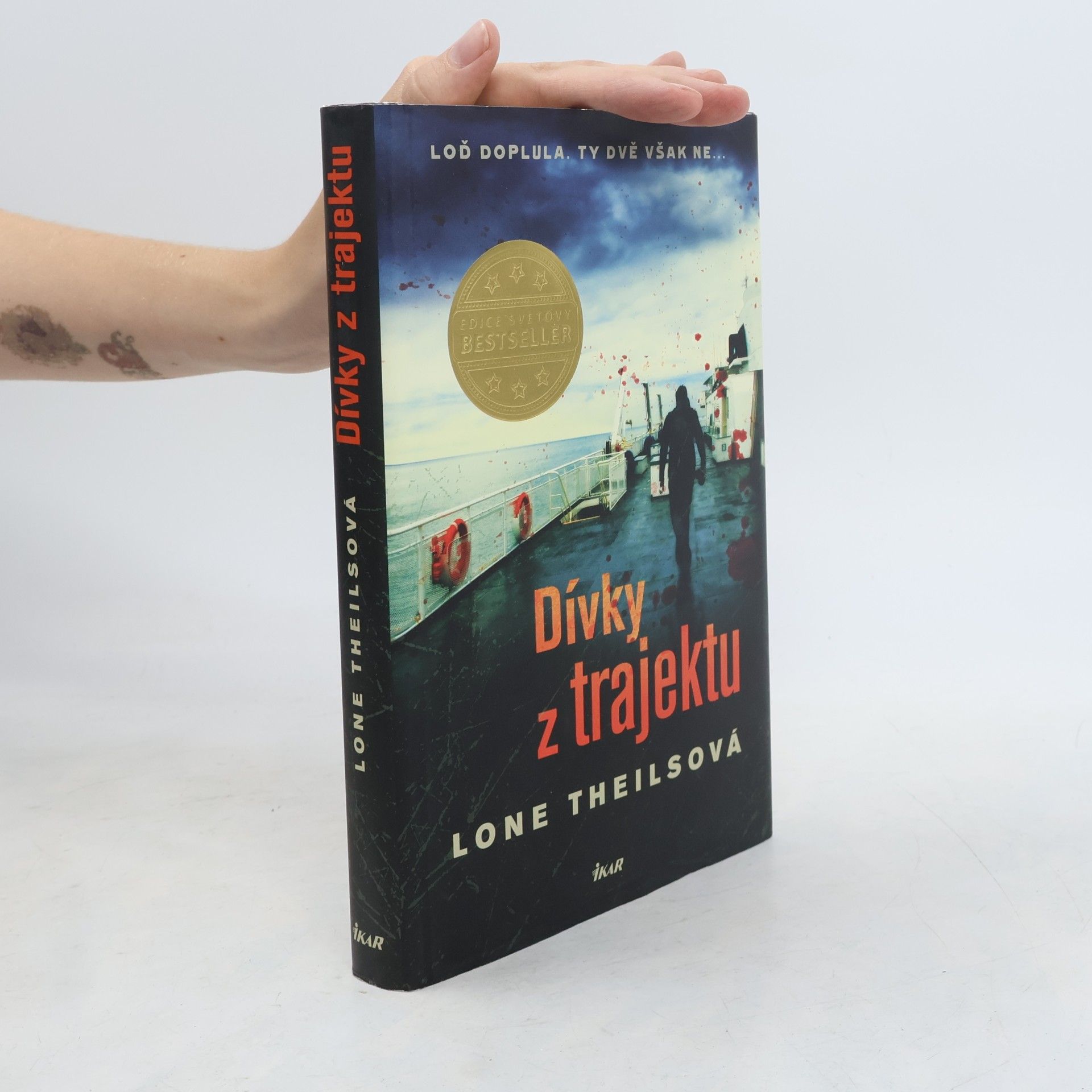 Lone Theils Dívky z trajektu