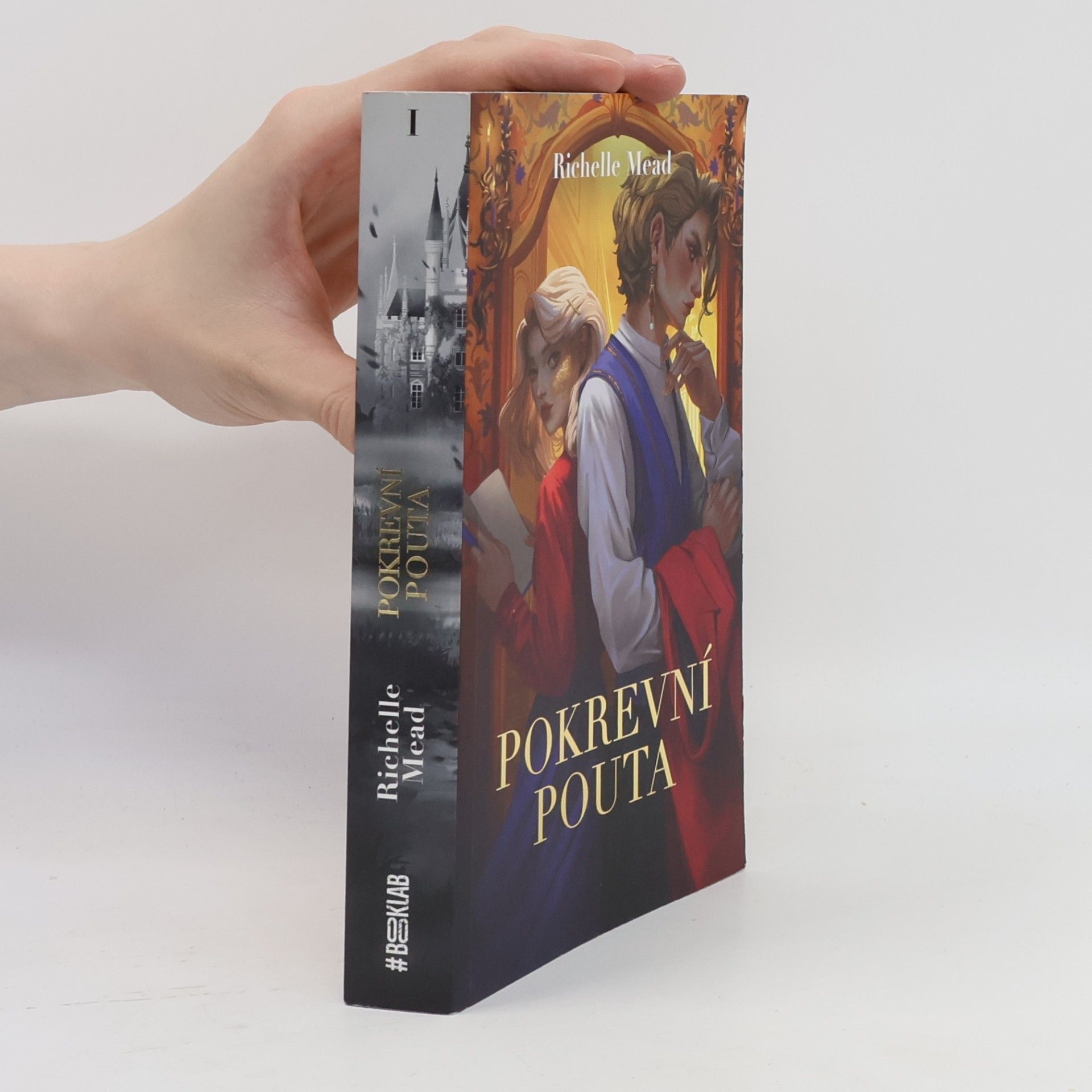 Richelle Mead Pokrevní pouta