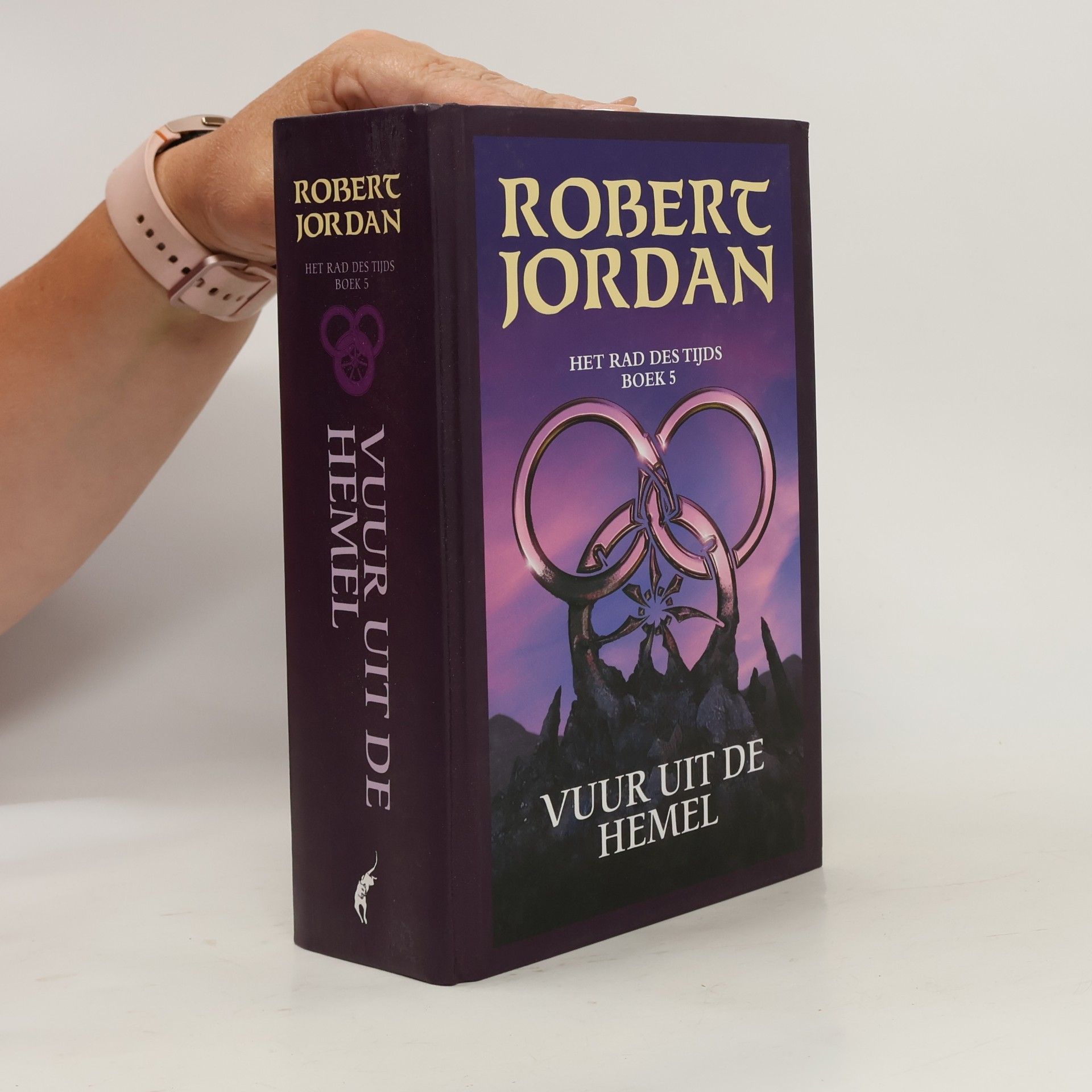 Robert Jordan Het rad des tijds - 5: Vuur uit de hemel