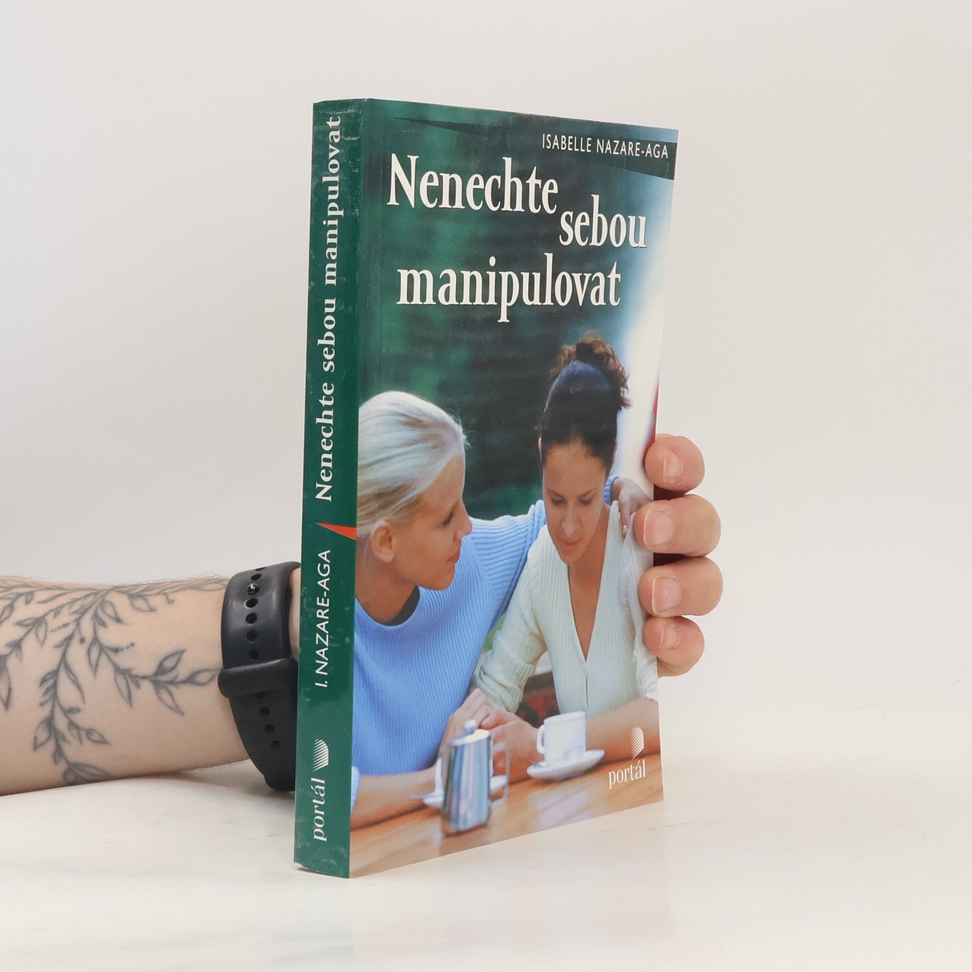 Isabelle Nazare-Aga Nenechte sebou manipulovat