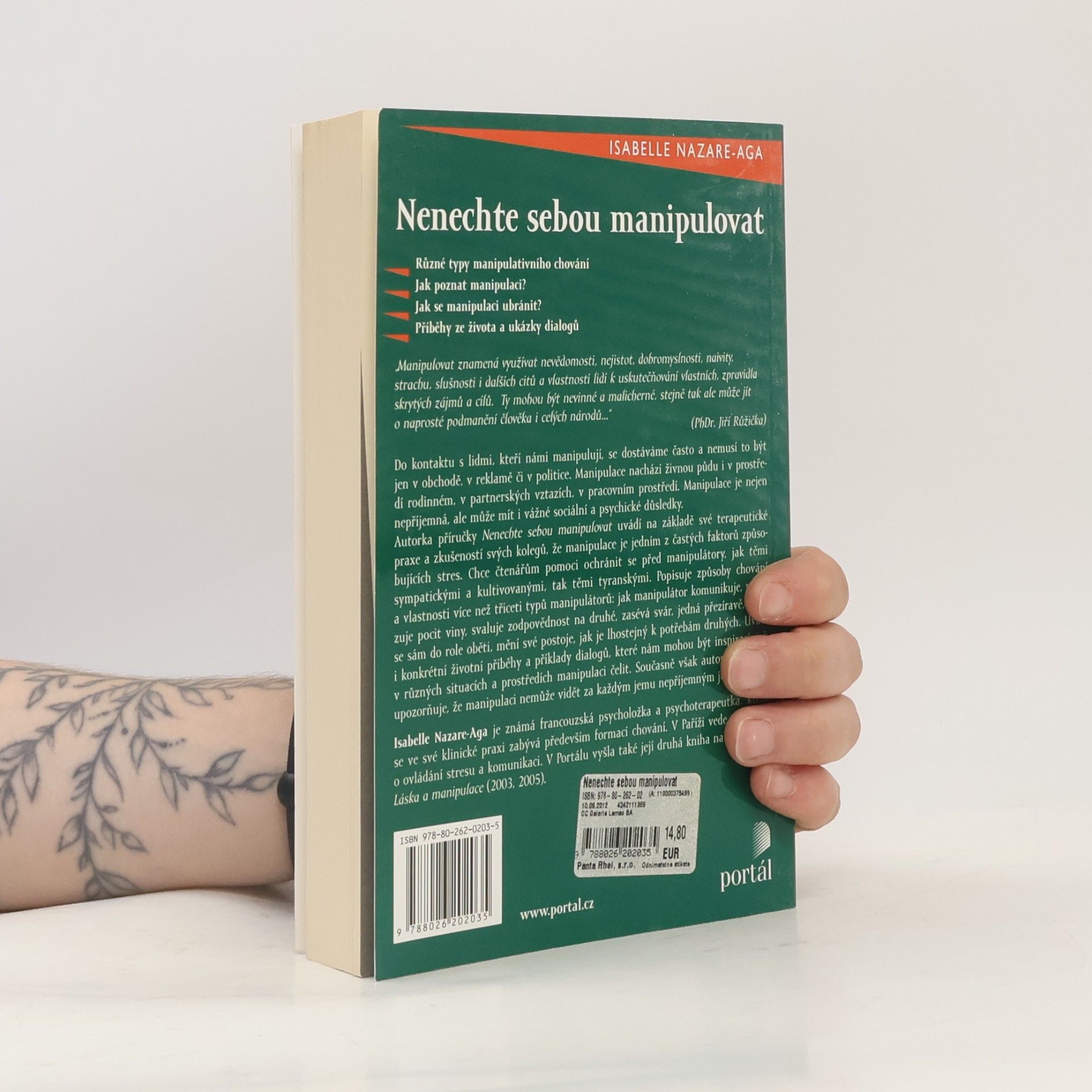 Isabelle Nazare-Aga Nenechte sebou manipulovat