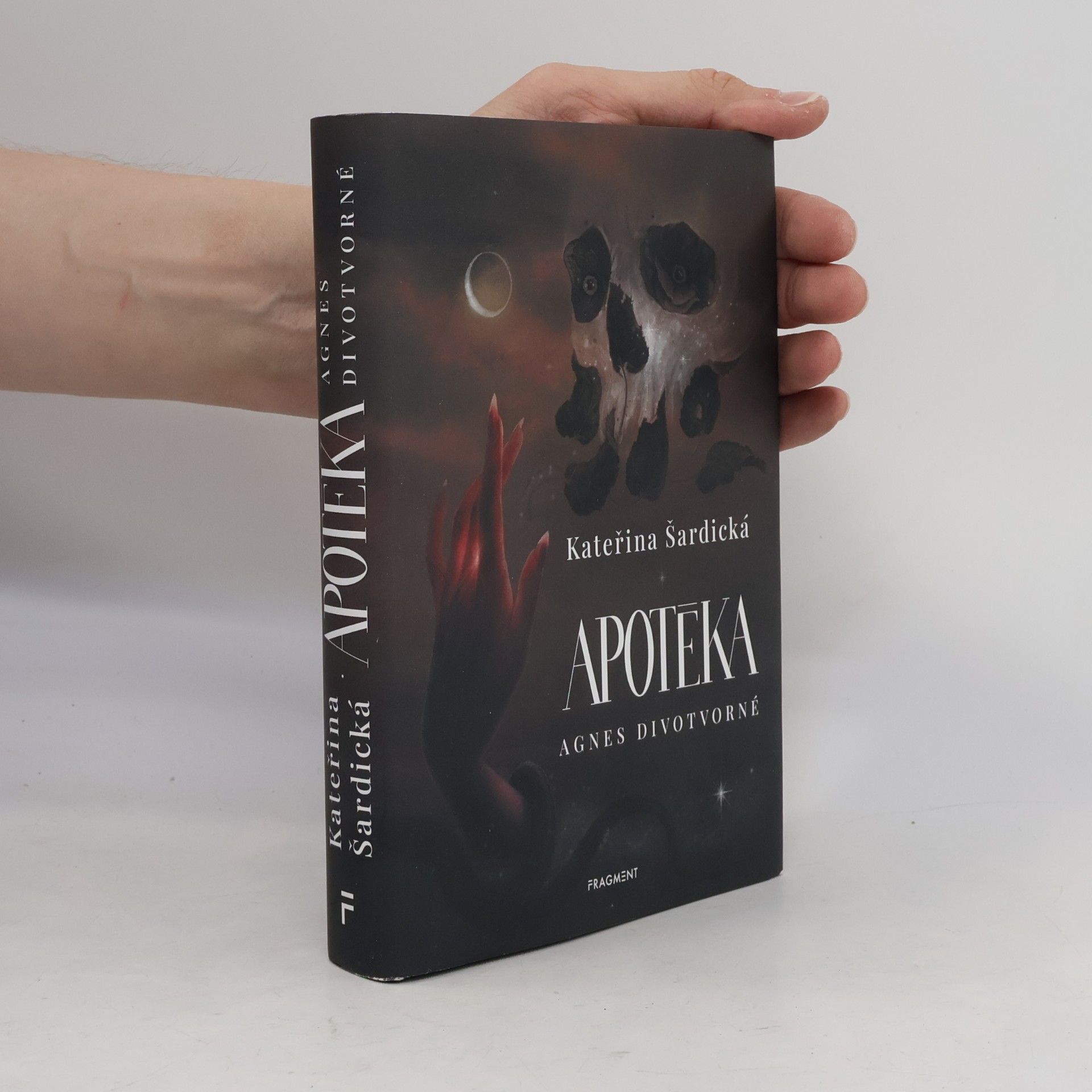 Kateřina Šardická Apotéka Agnes Divotvorné