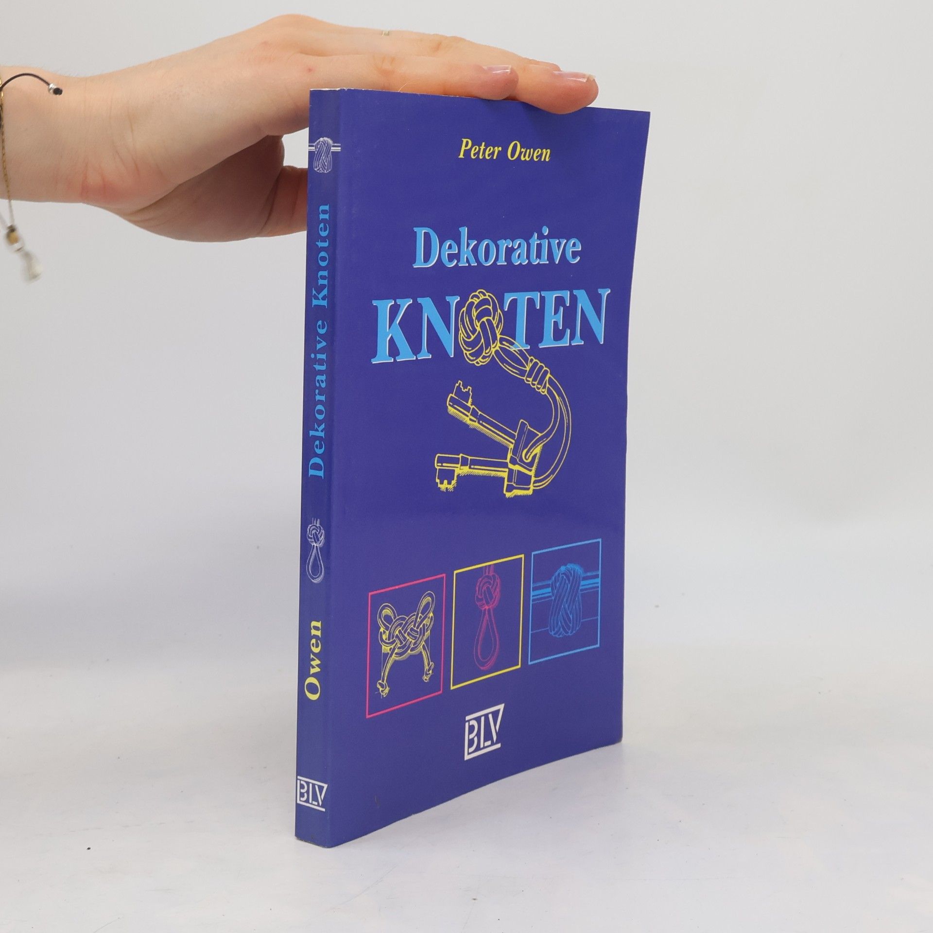Peter Owen Dekorative Knoten