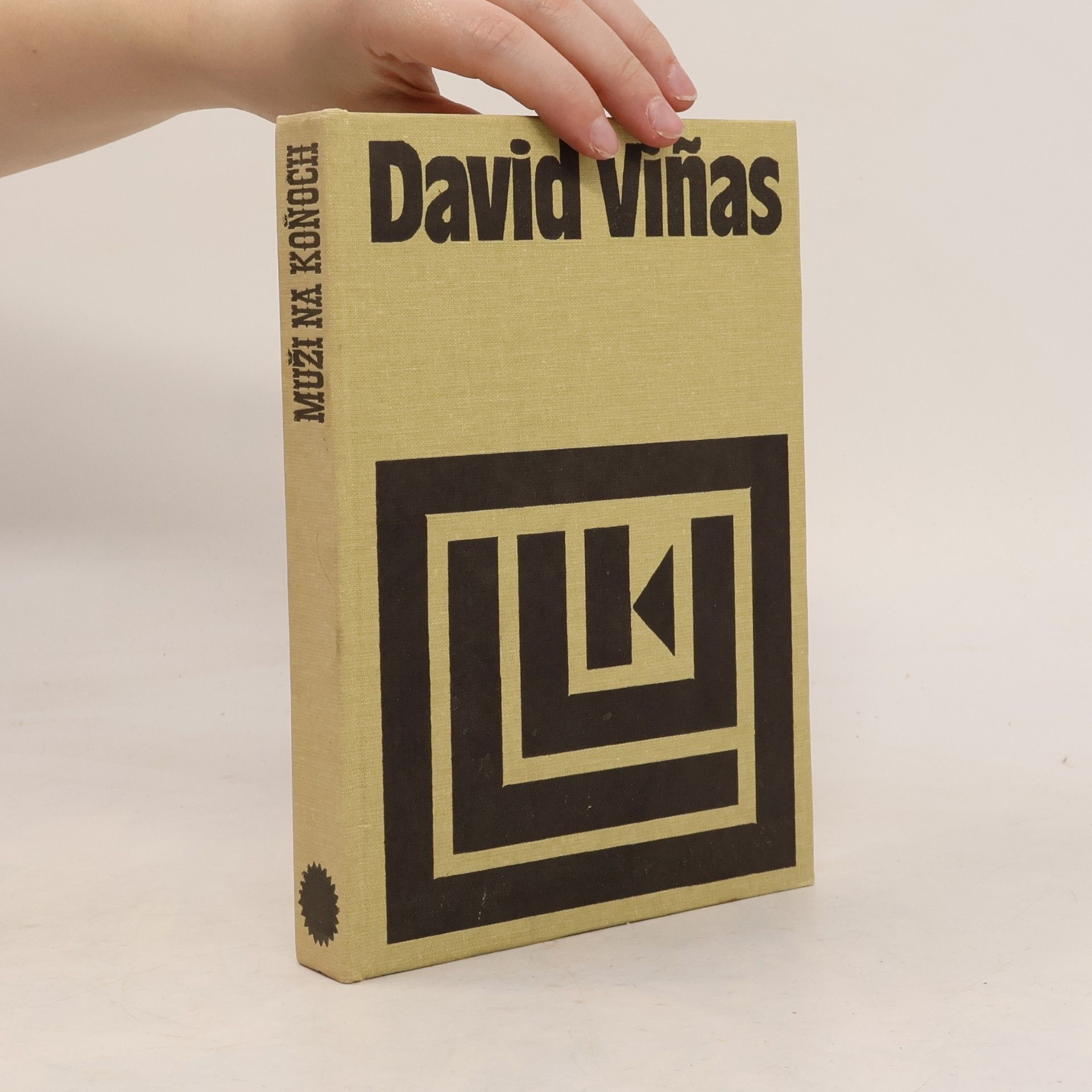 David Viñas Muži na koňoch