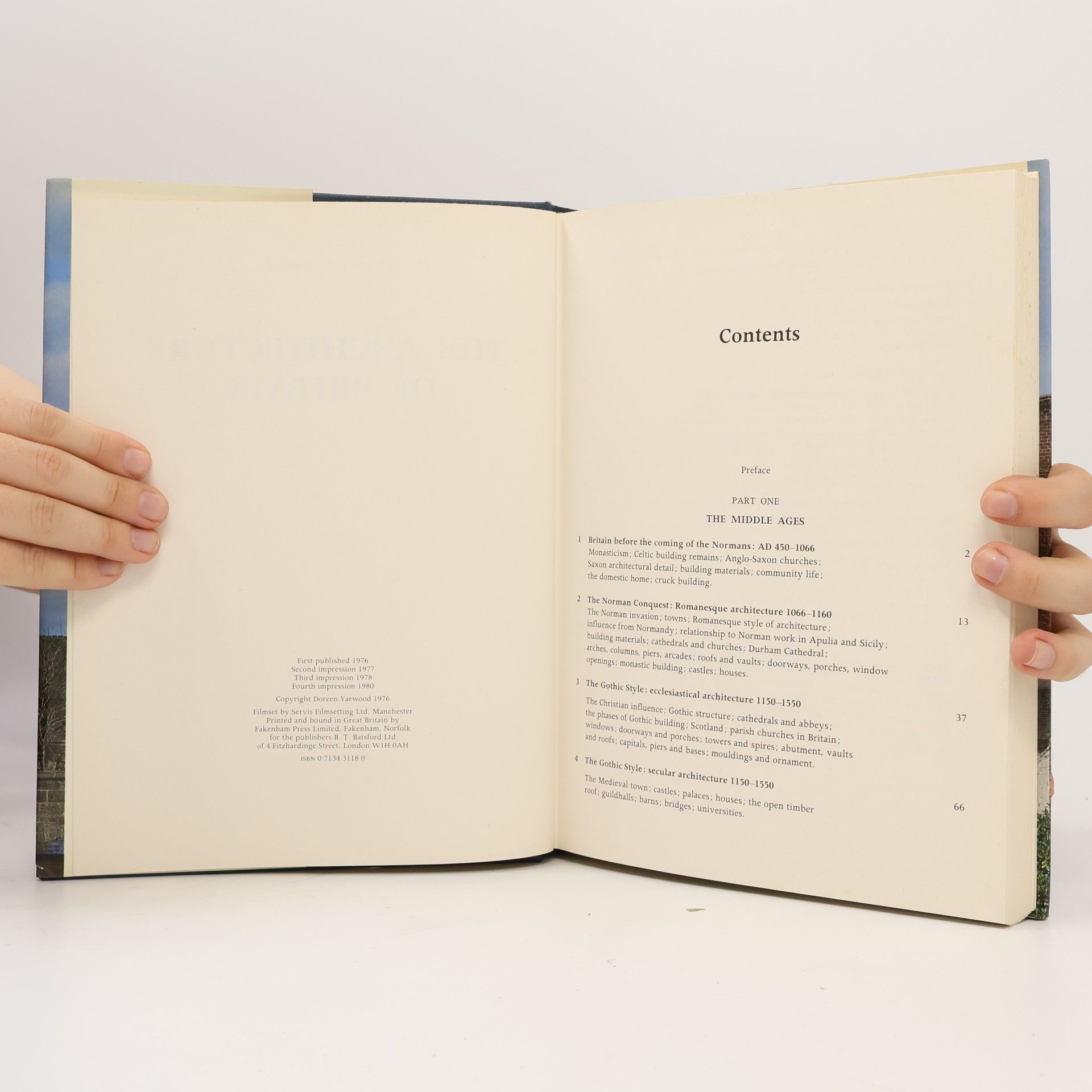 Doreen Yarwood The Architecture of Britain