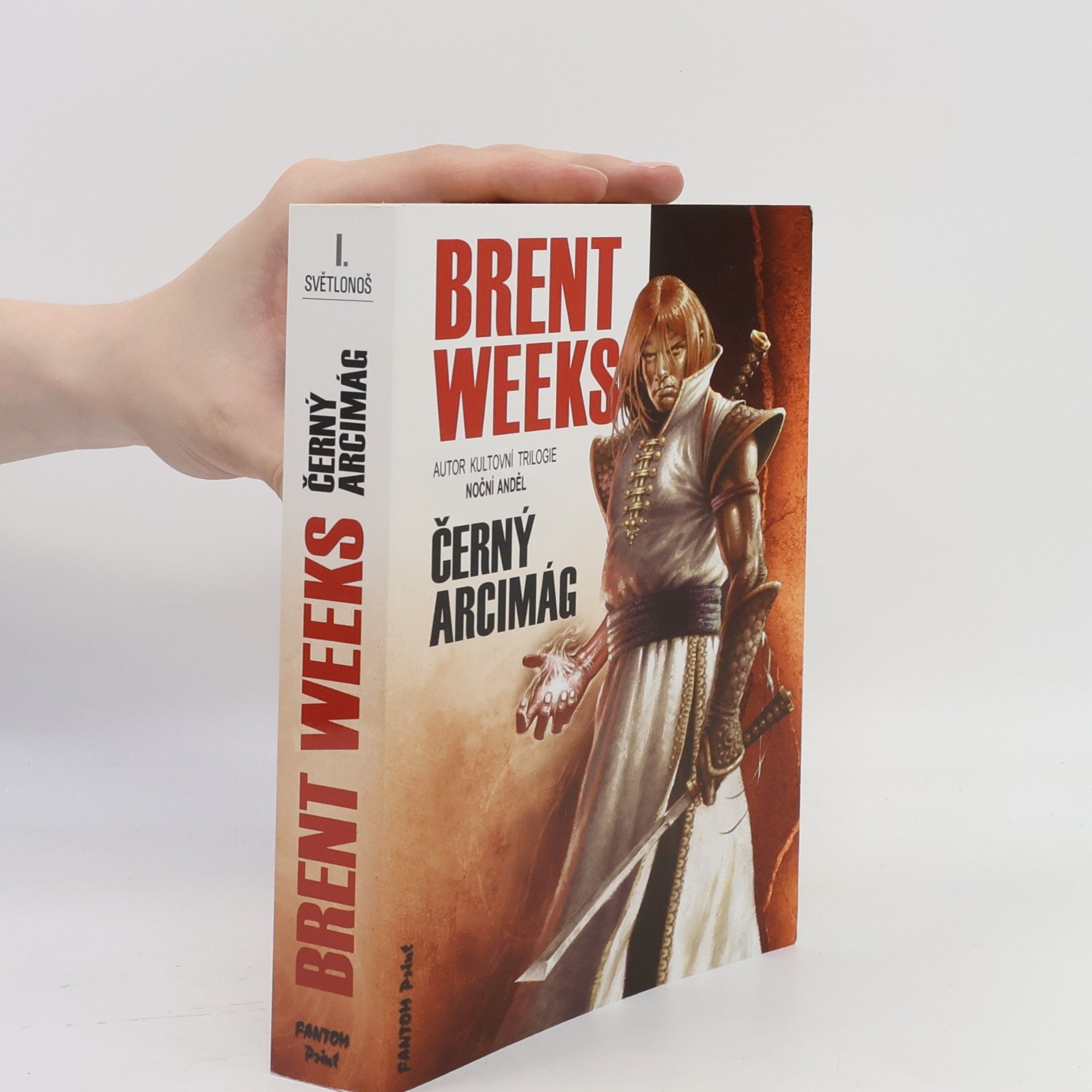 Brent Weeks Černý arcimág