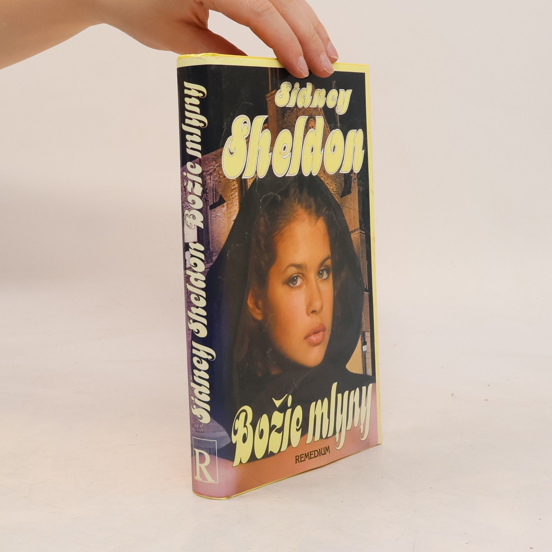 Sidney Sheldon Božie mlyny
