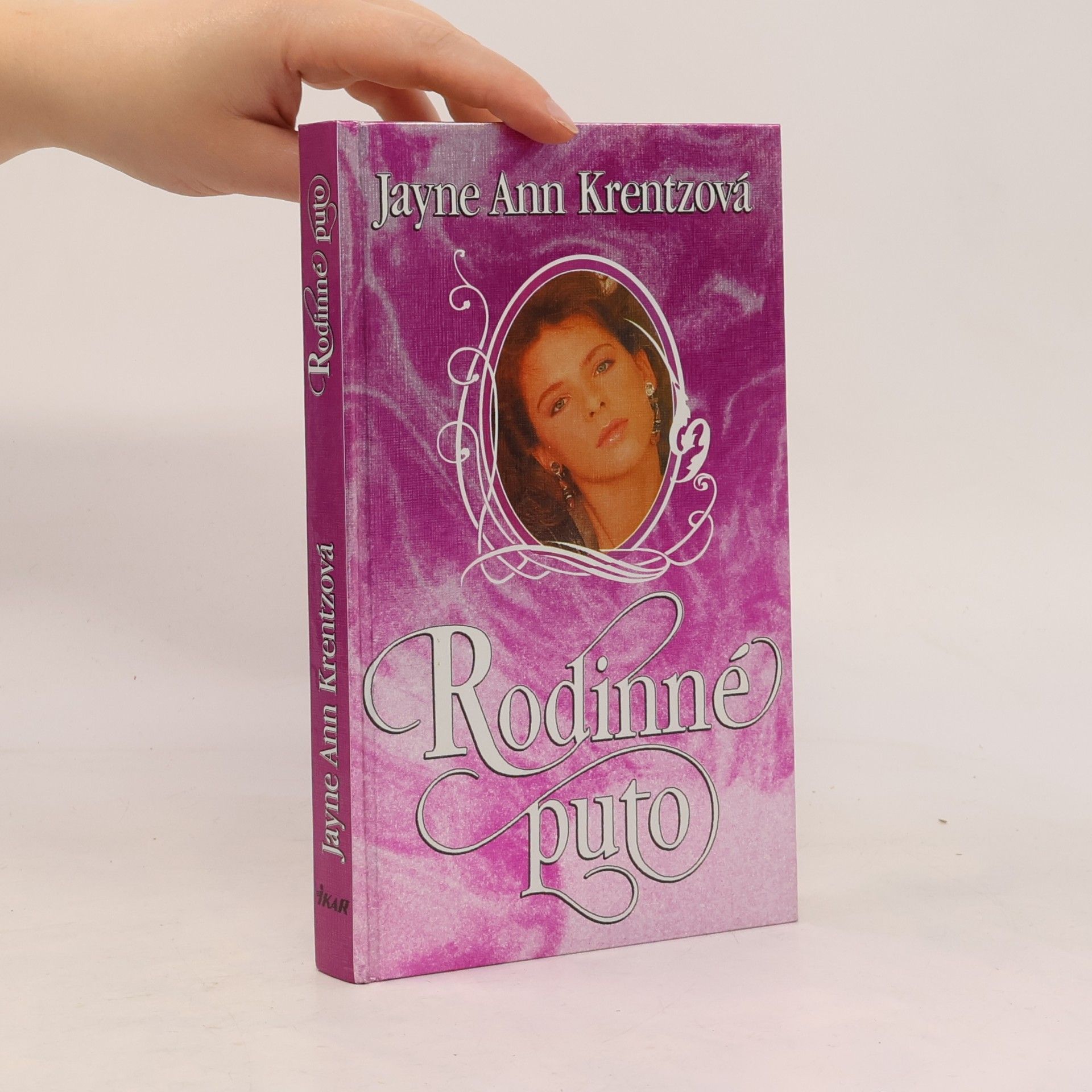Jayne Ann Krentz Rodinné puto
