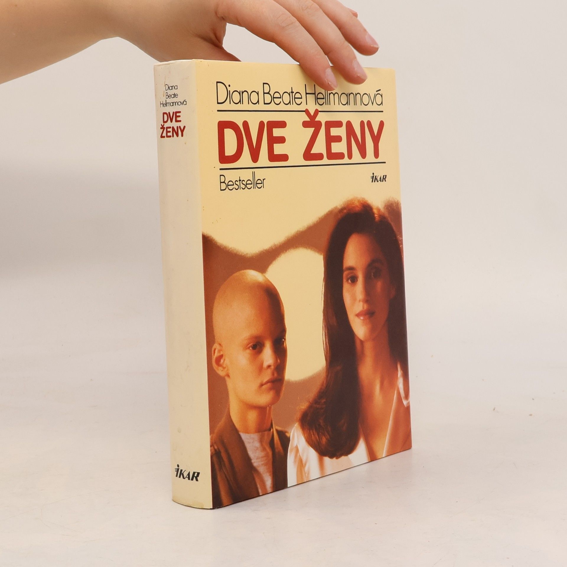 Diana Beate Hellmann Dve ženy