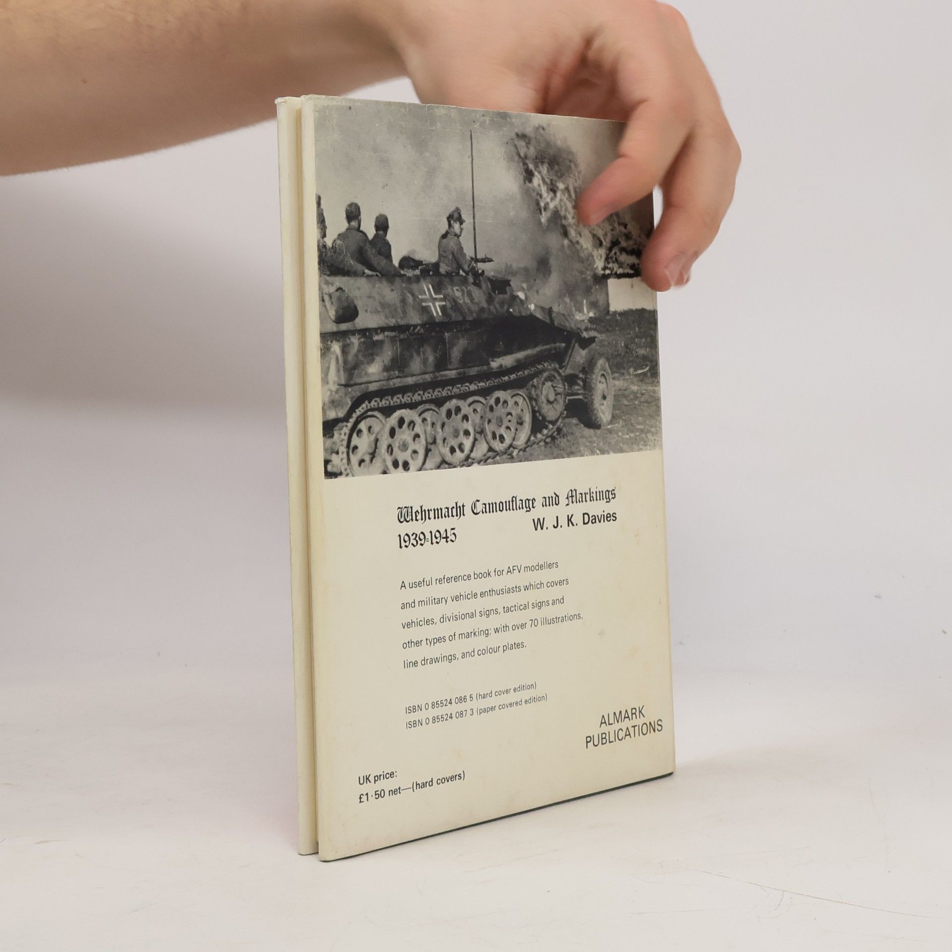 W. J. K. Davies Wehrmacht Camouflage and Markings, 1939-1945