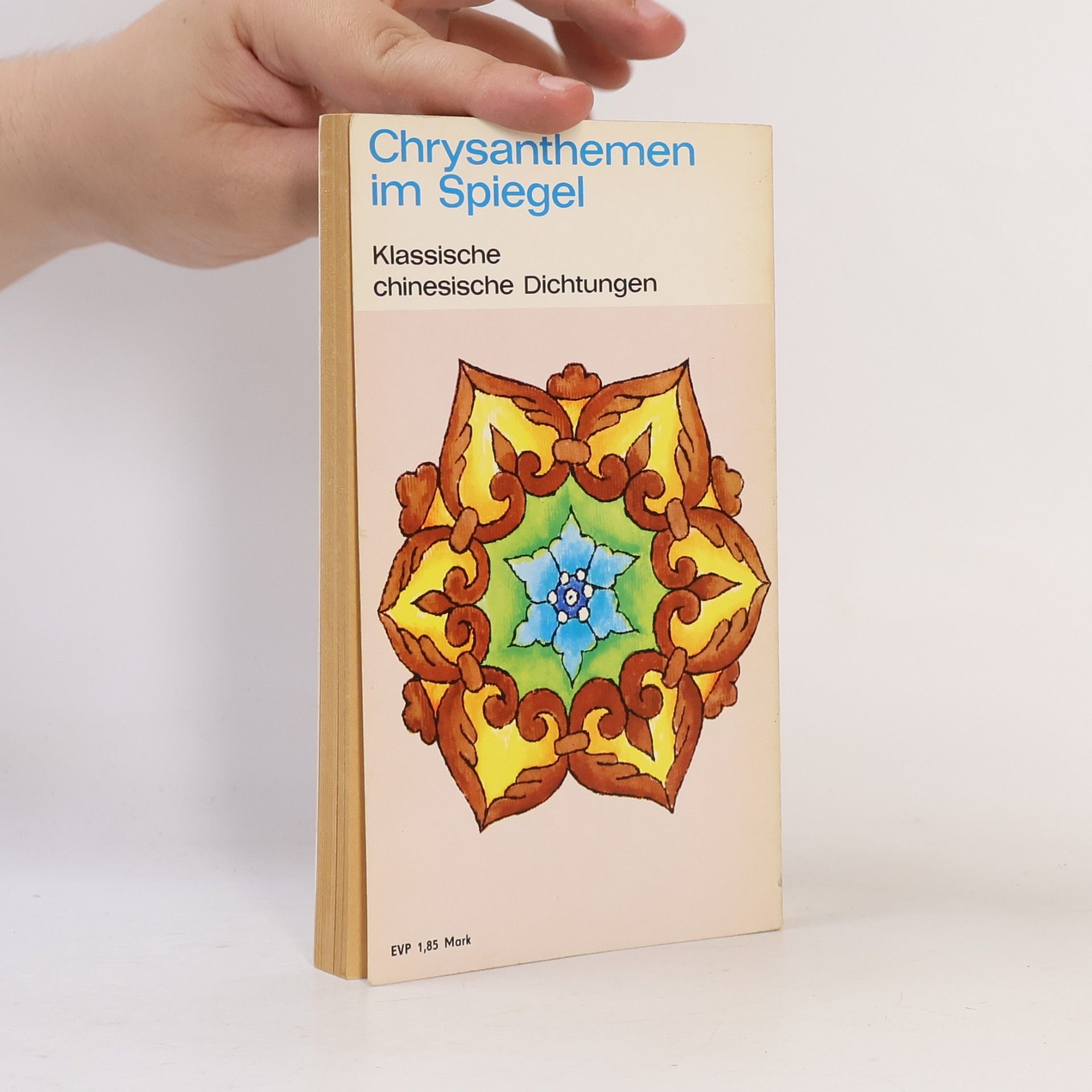 Autorenkollektiv Chrysanthem im Spiegel