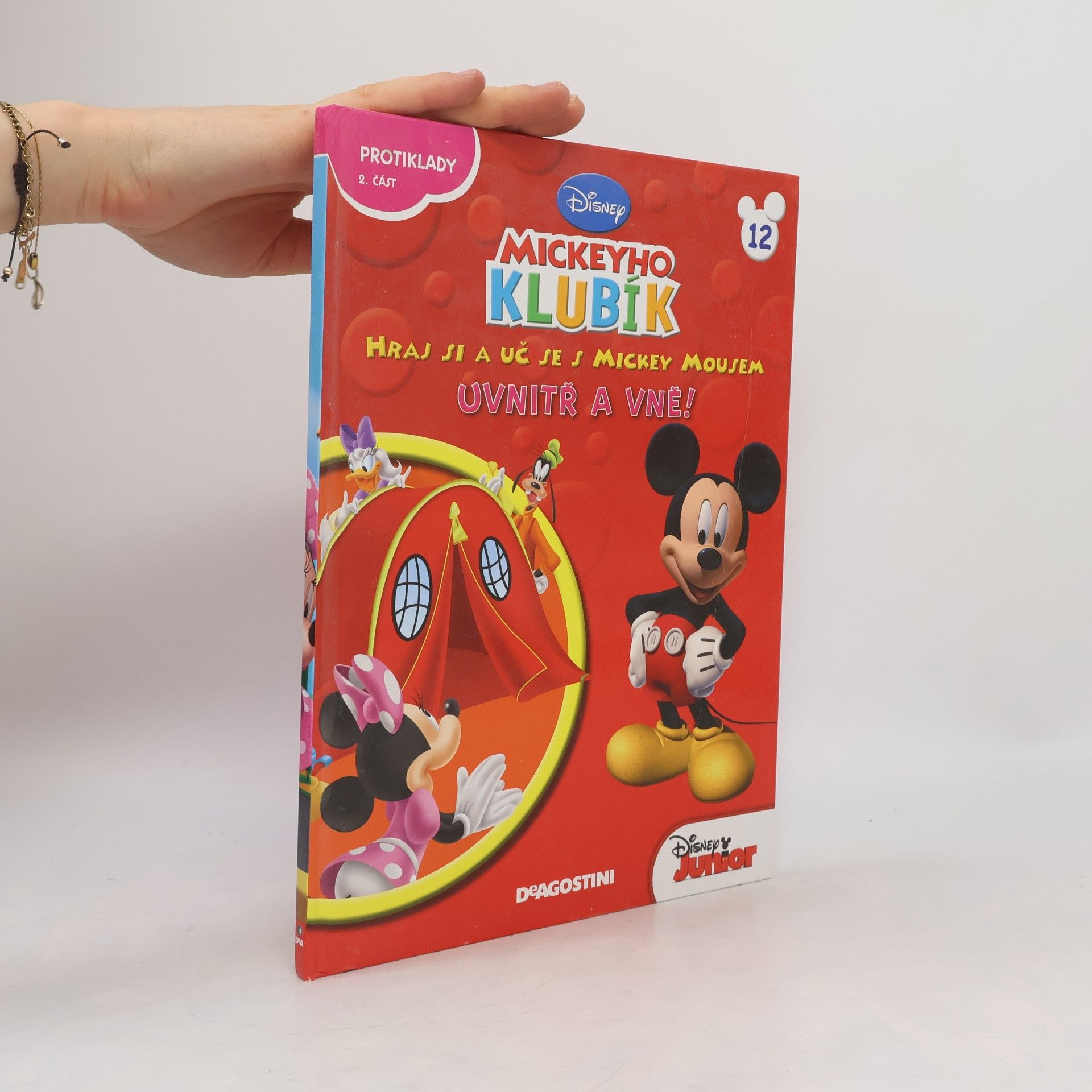 Kolektiv autorů Mickeyho klubík. Hraj si a uč se s Mickey Mousem 12. Uvnitř a vně!