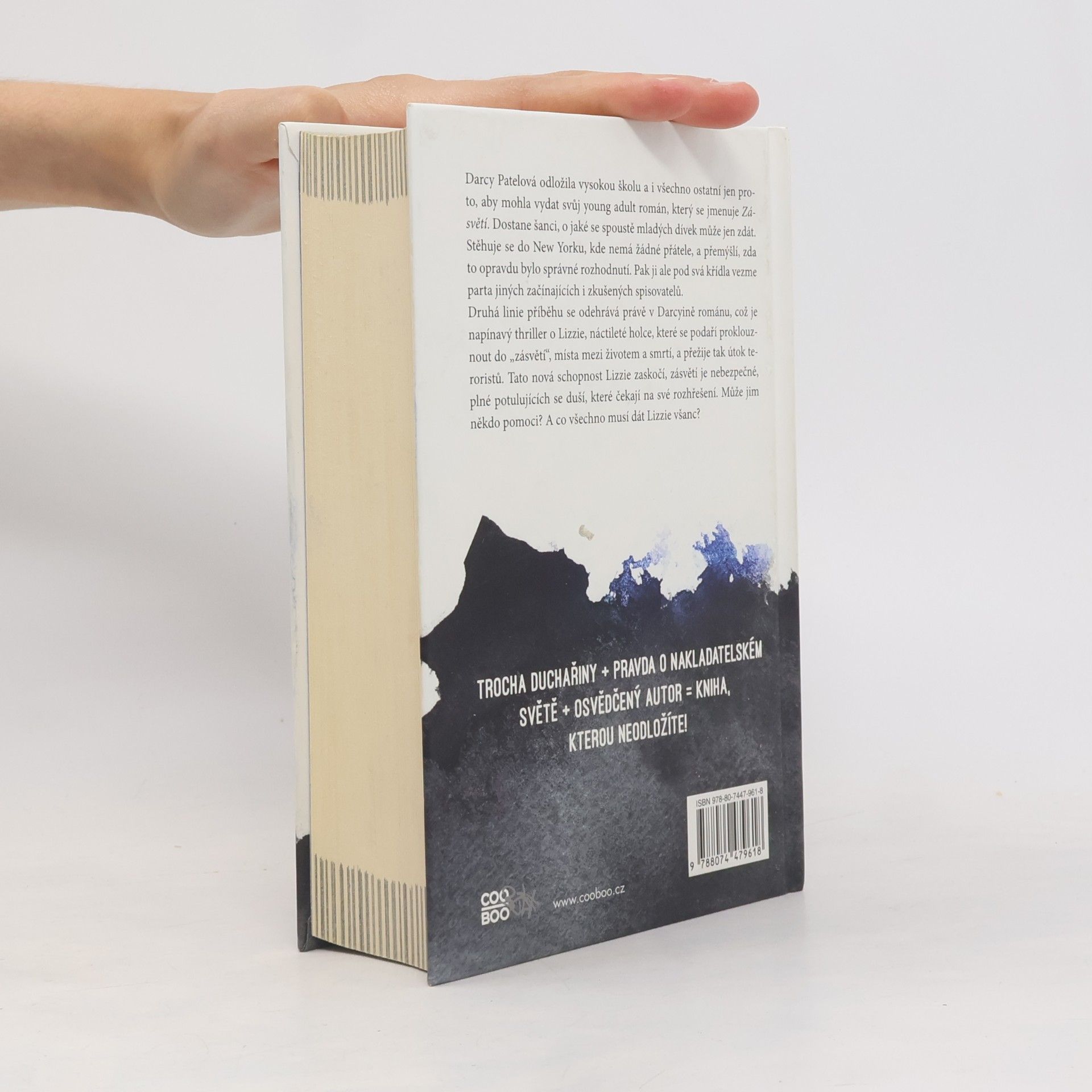 Scott Westerfeld Mezi dvěma světy