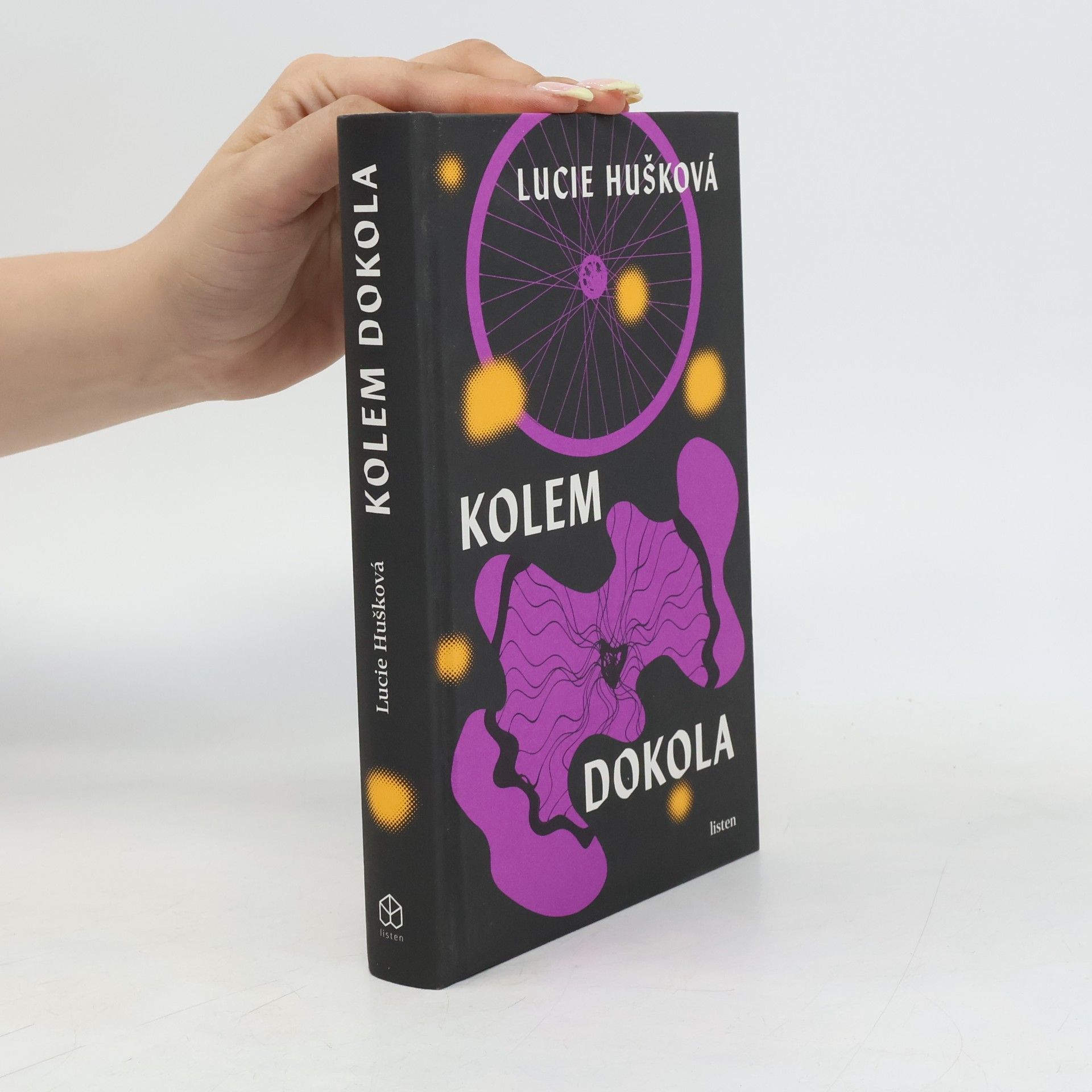 Lucie Hušková Kolem dokola