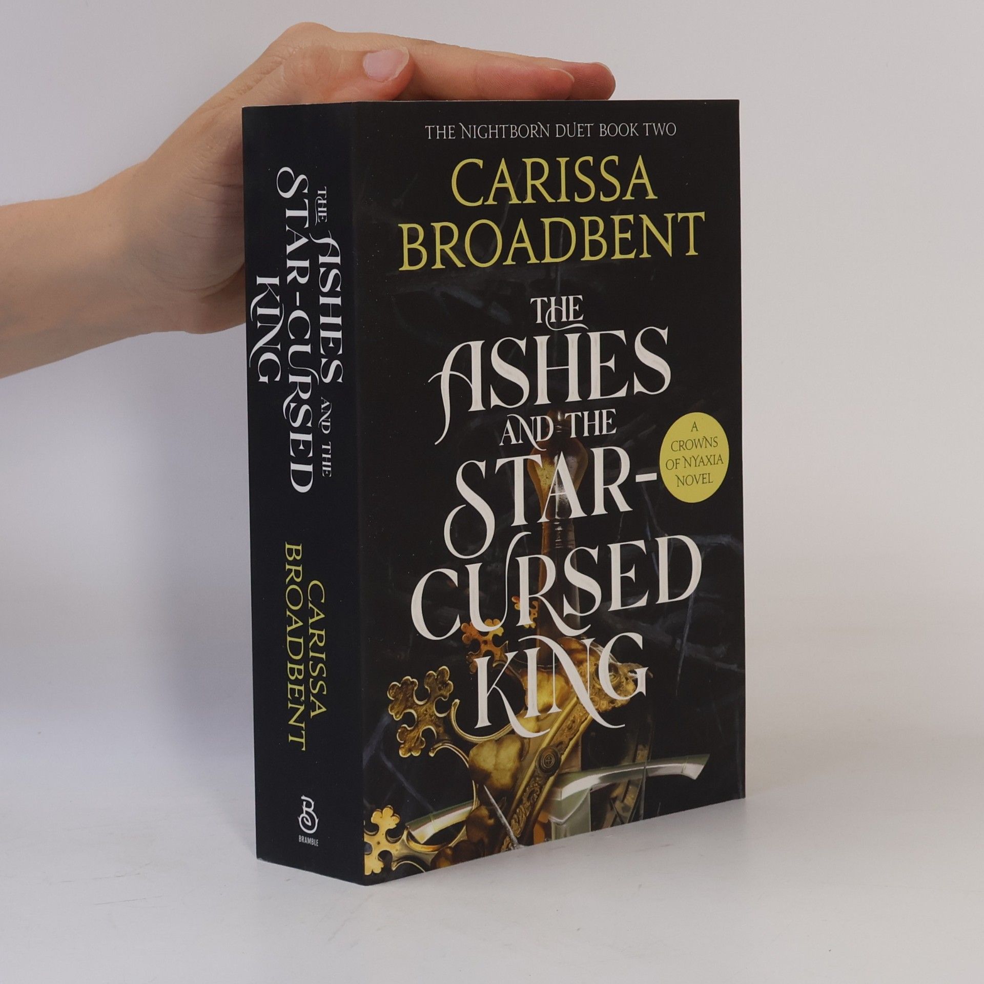 Carissa Broadbent The Ashes and the Star-Cursed King