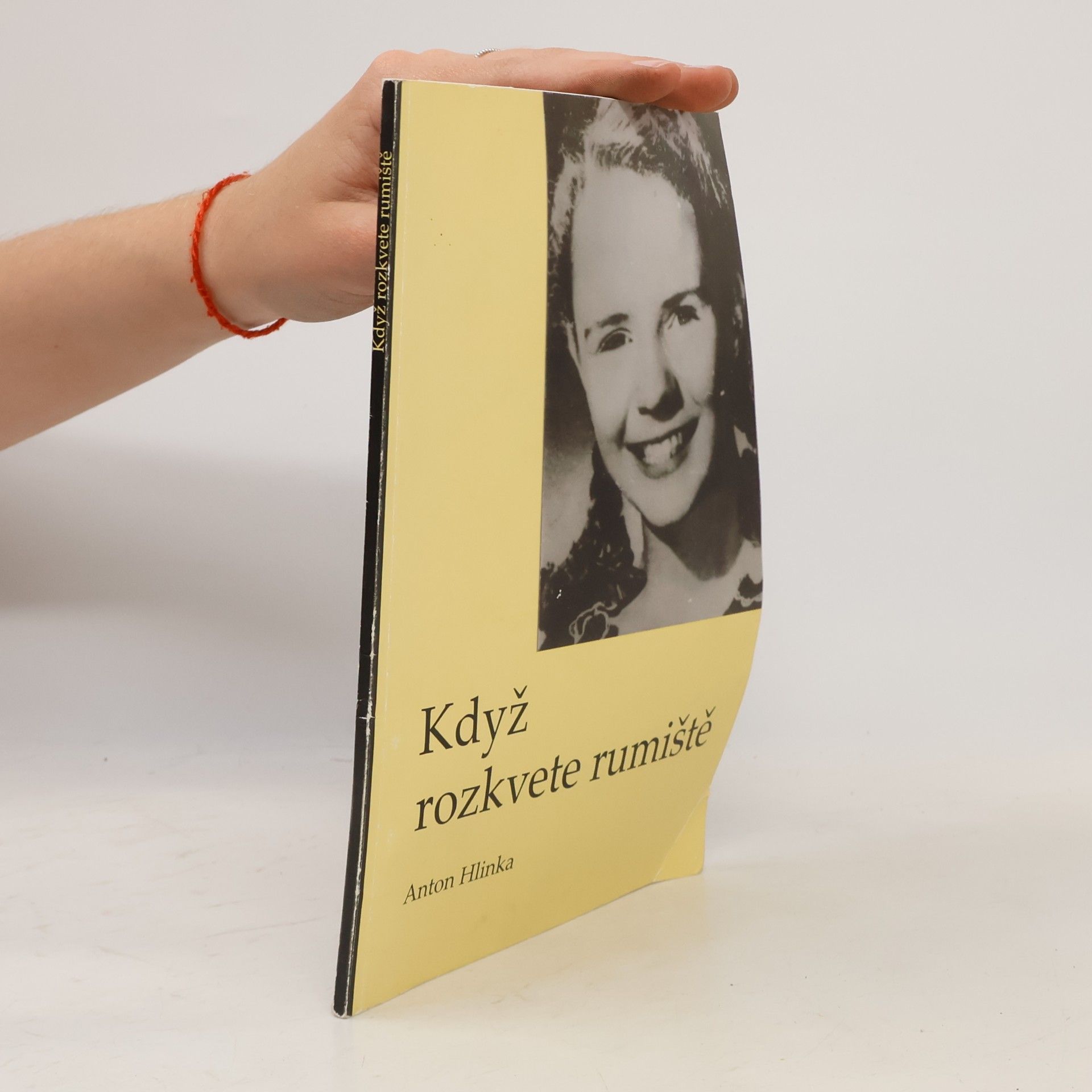 Anton Hlinka Když rozkvete rumiště : životopisná črta Nancy Hamiltonové