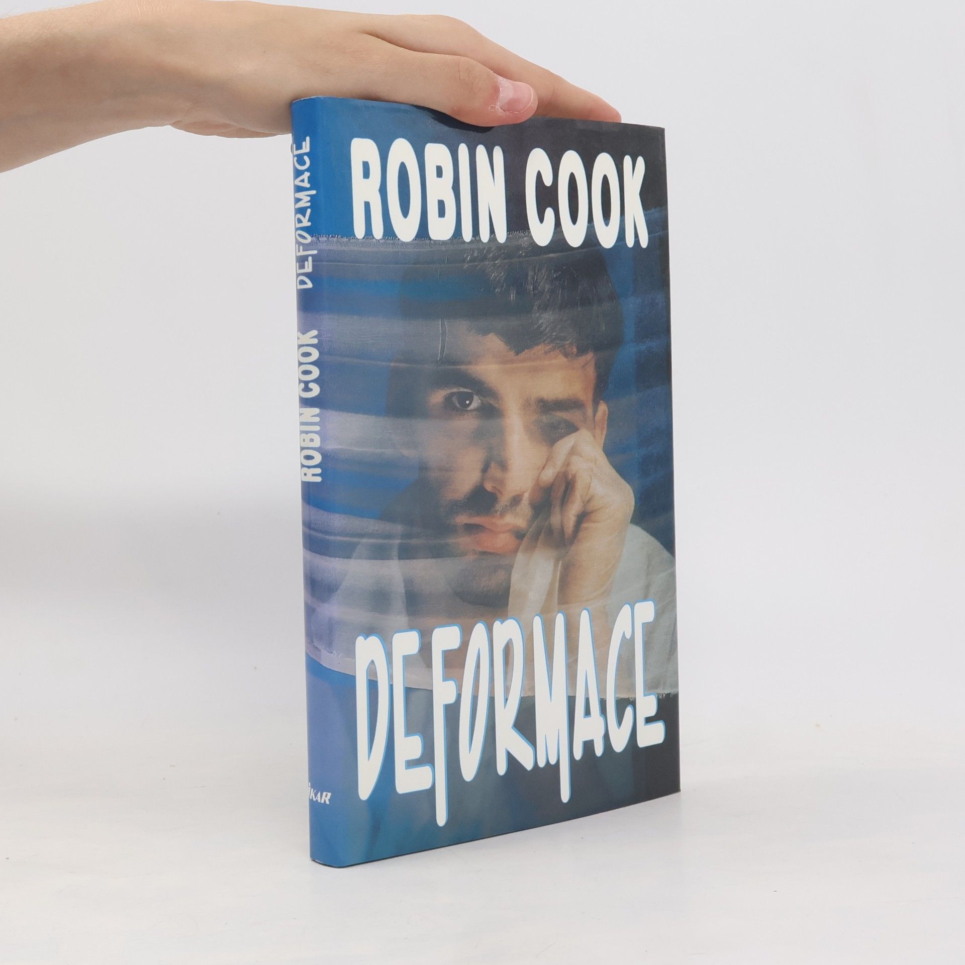 Robin Cook Deformace