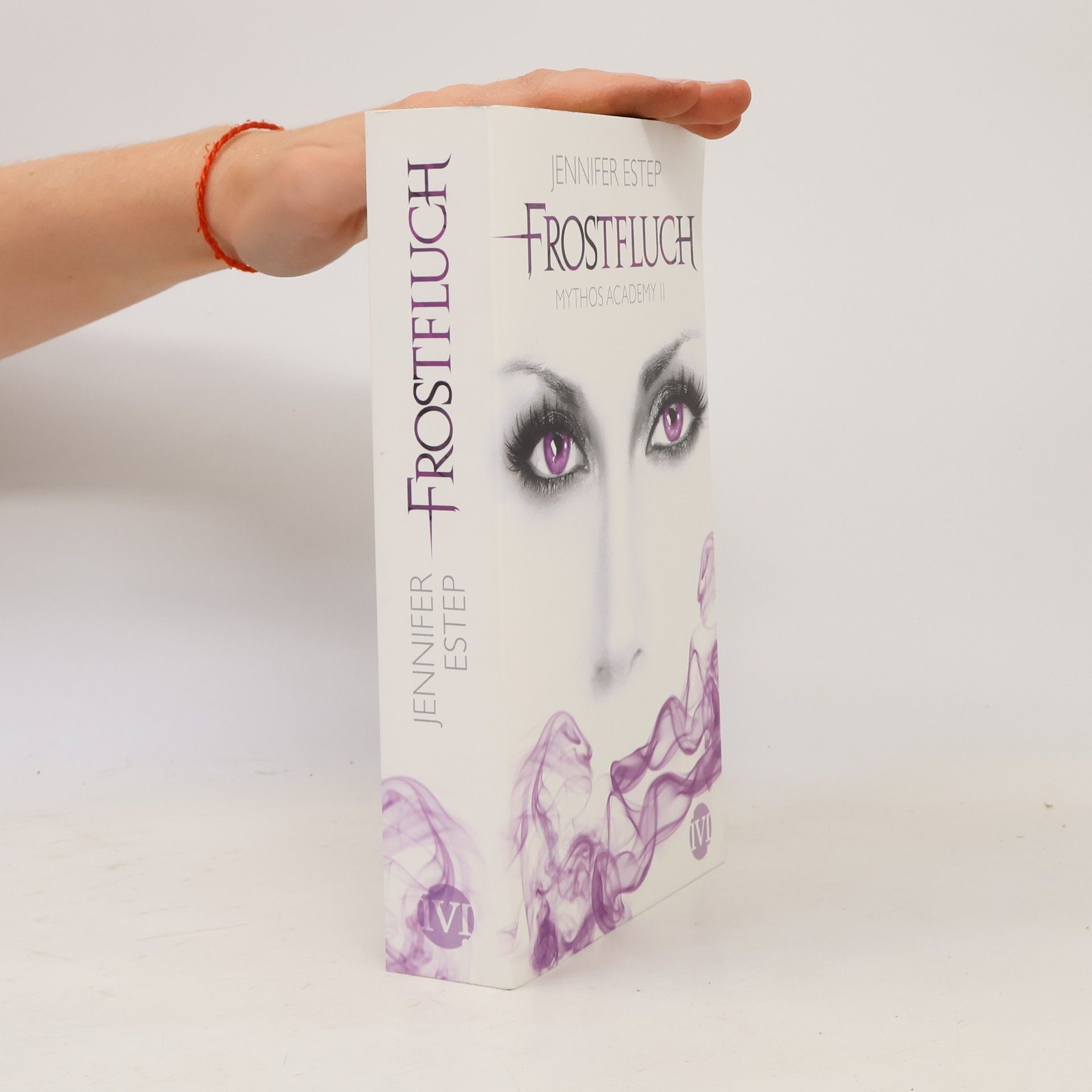 Jennifer Estep Frostfluch: Mythos Academy II.