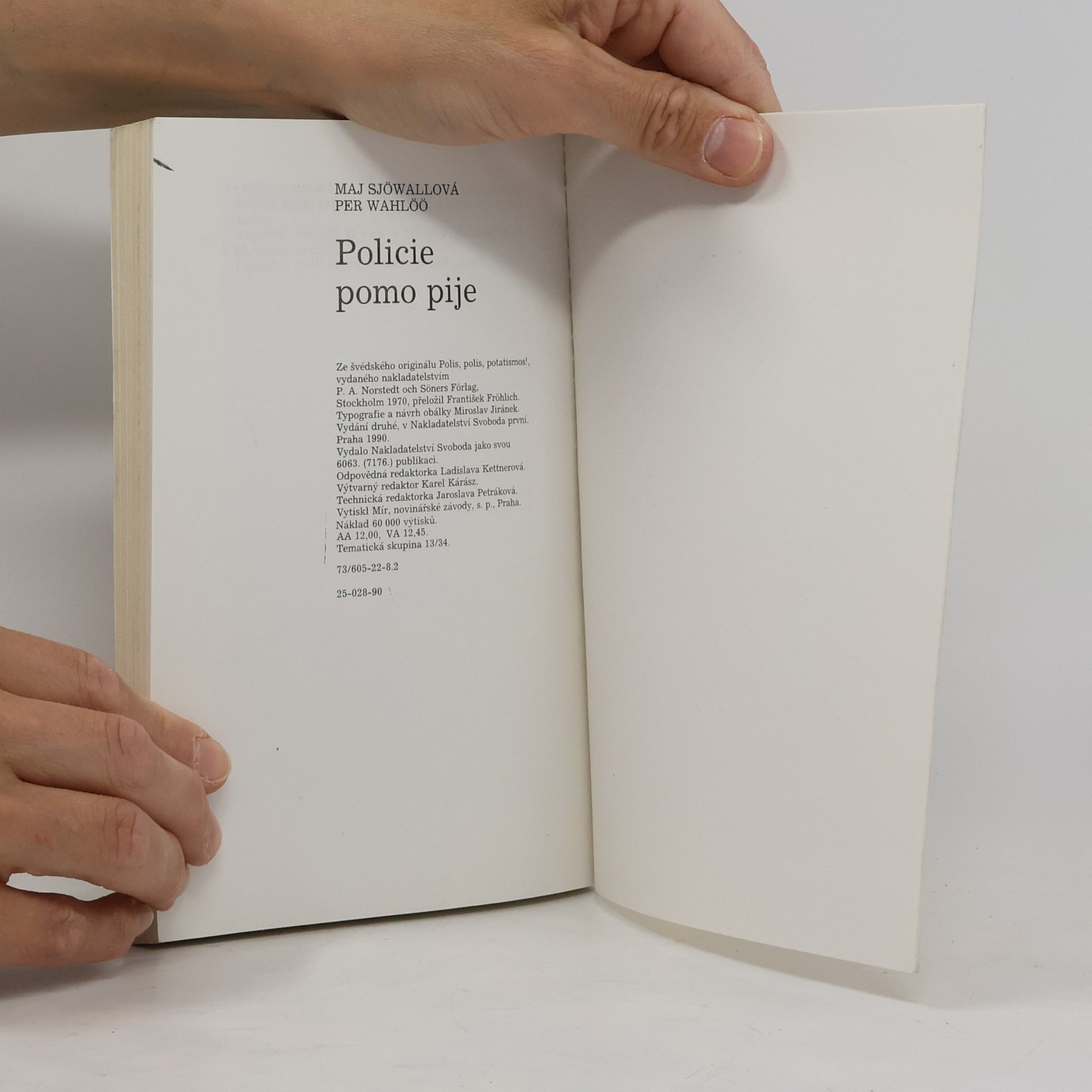 Maj Sjöwall Policie pomo pije
