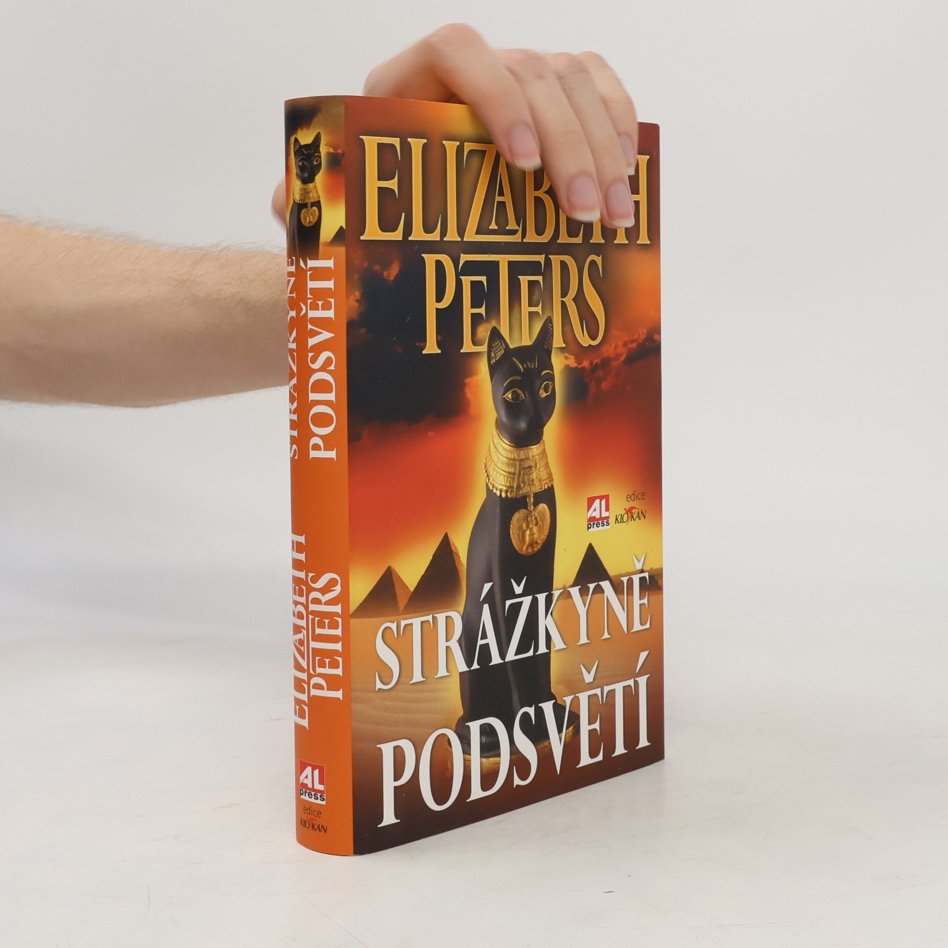 Elizabeth Peters Strážkyně podsvětí