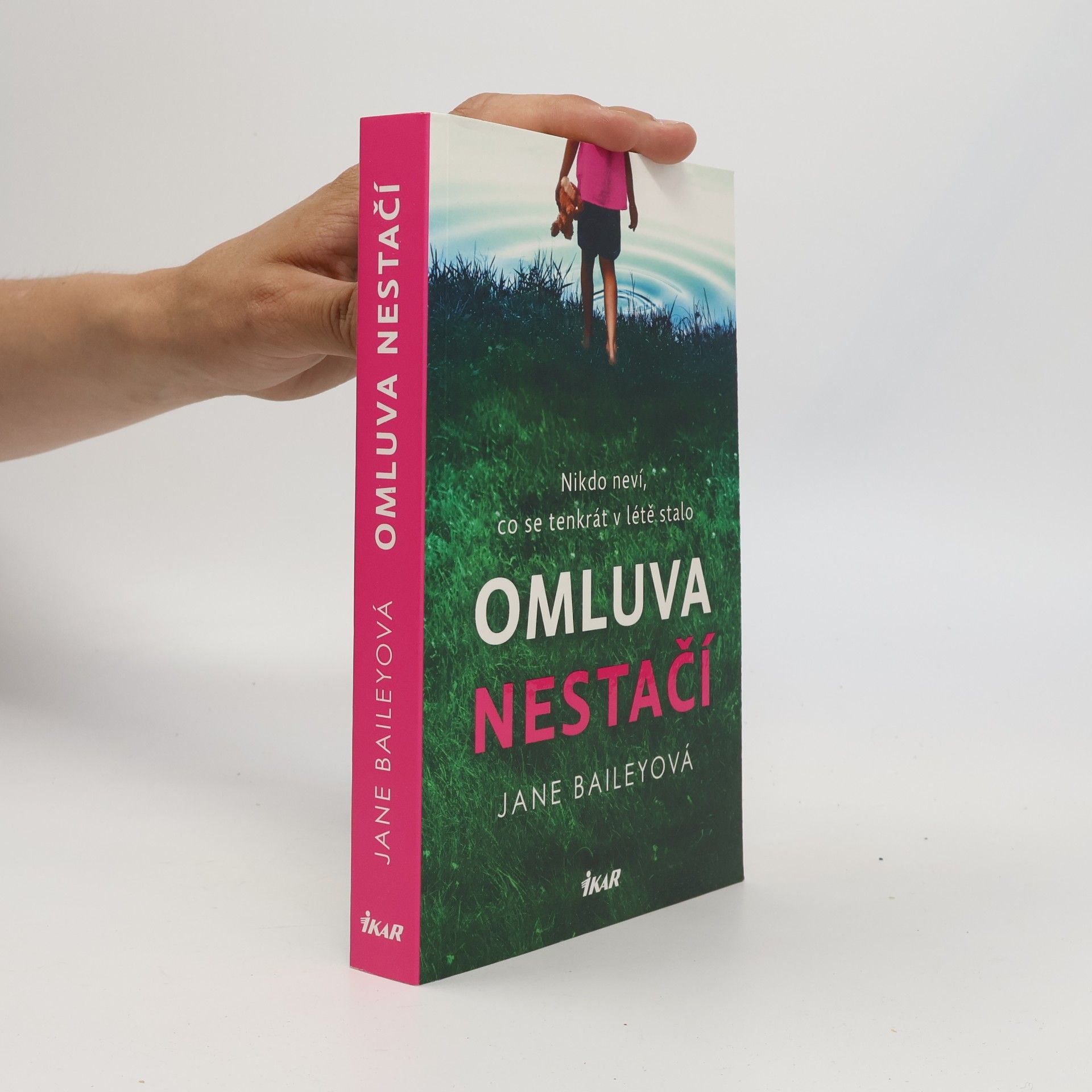 Jane Bailey Omluva nestačí