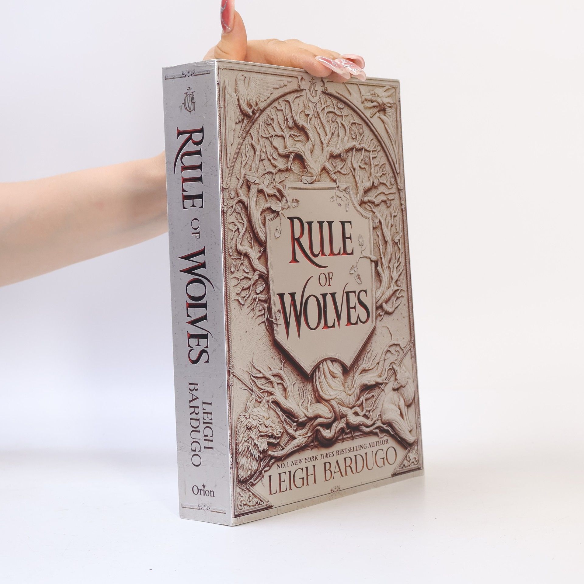Leigh Bardugo Rule of wolves