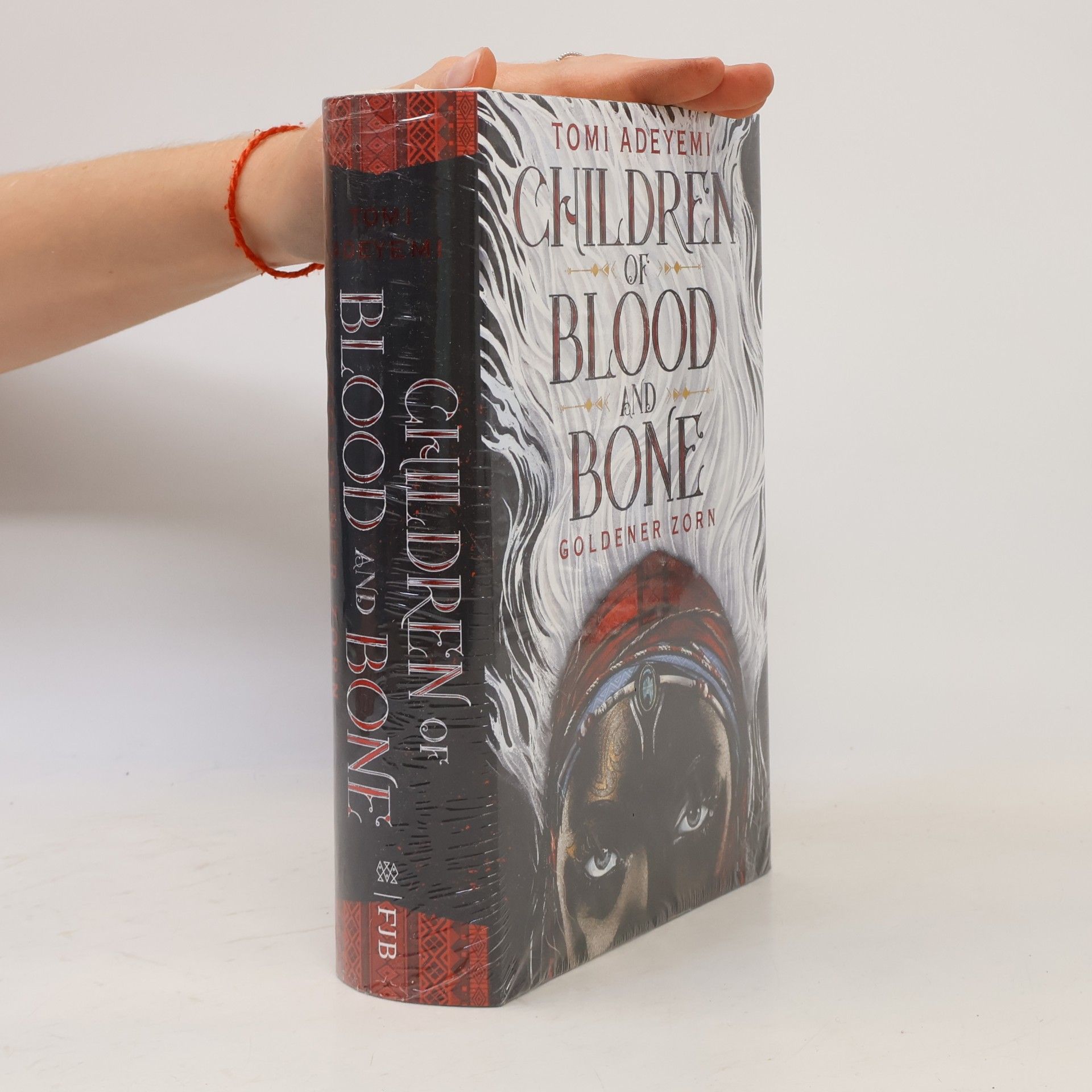 Tomi Adeyemi Children of Blood and Bone. Goldener Zorn