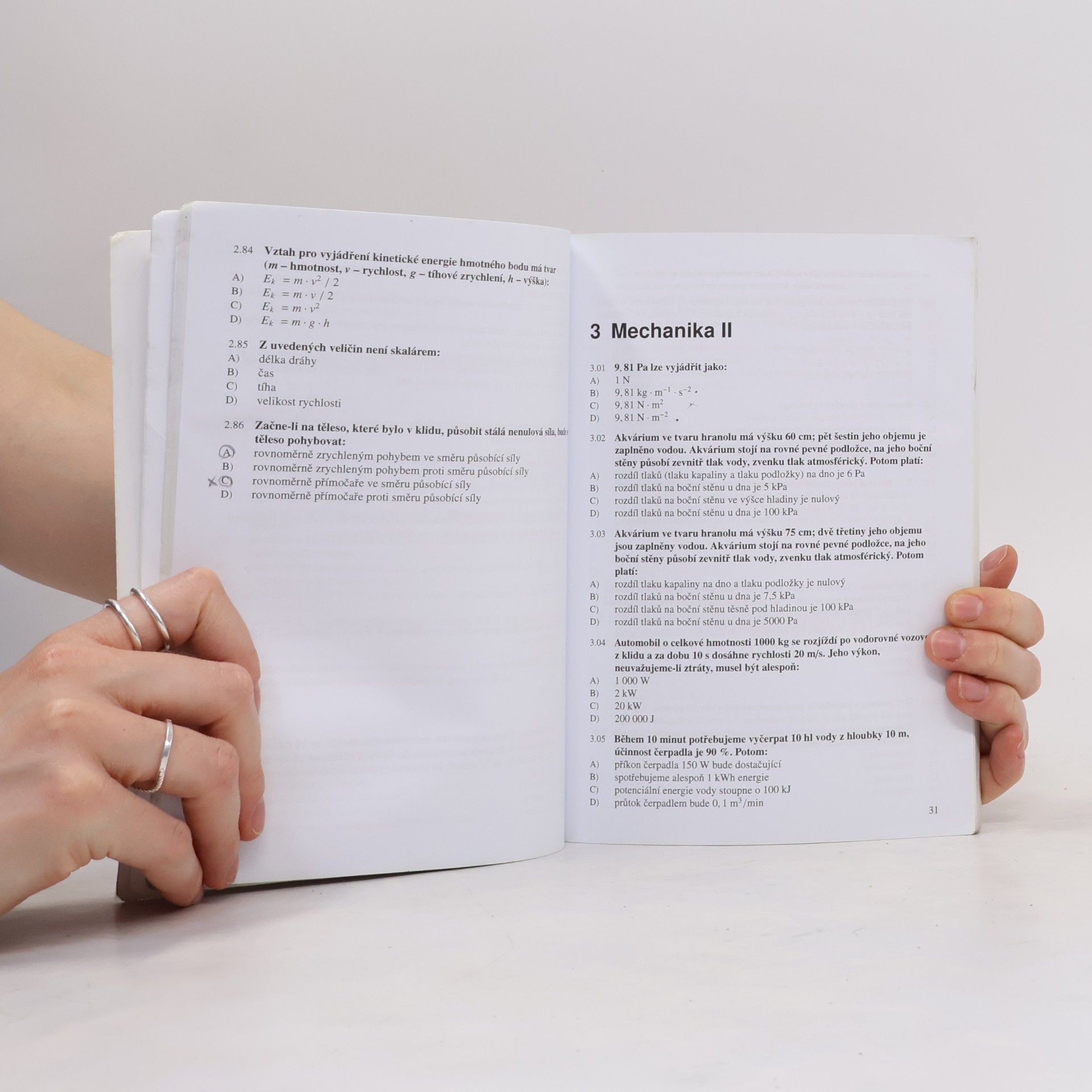 Various authors Modelové otázky z fyziky pro přijímací zkoušky
