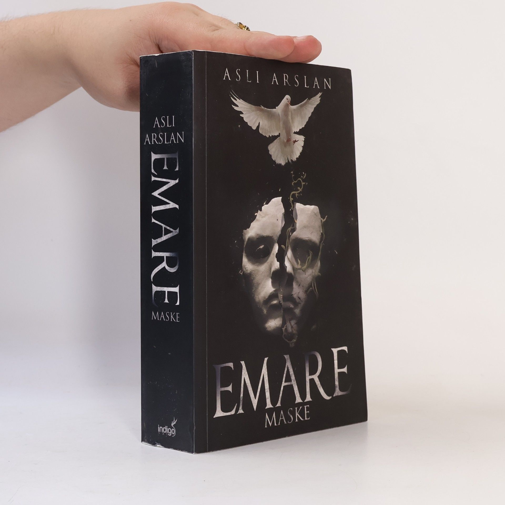 Asli Arslan Emare - Maske