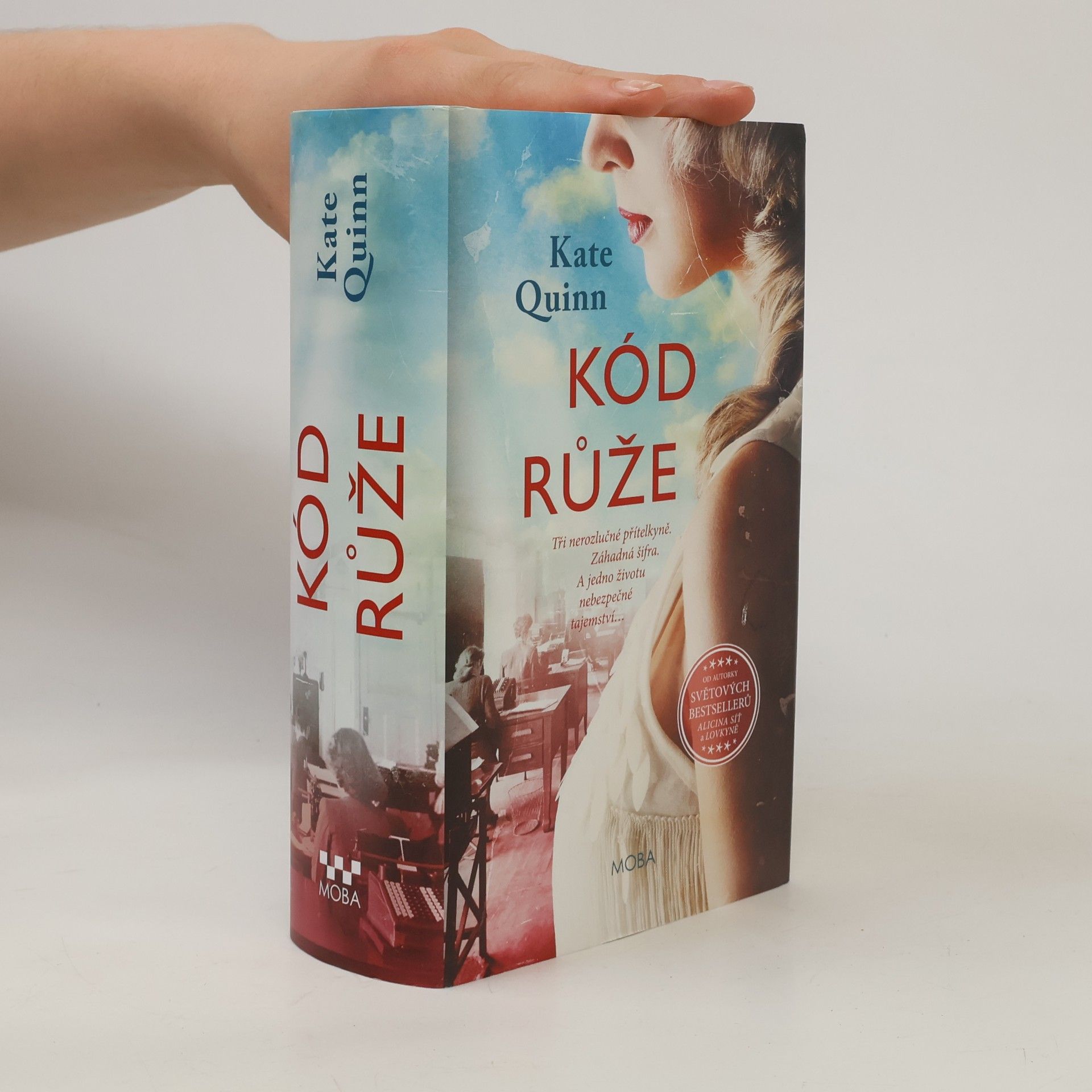 Kate Quinn Kód růže