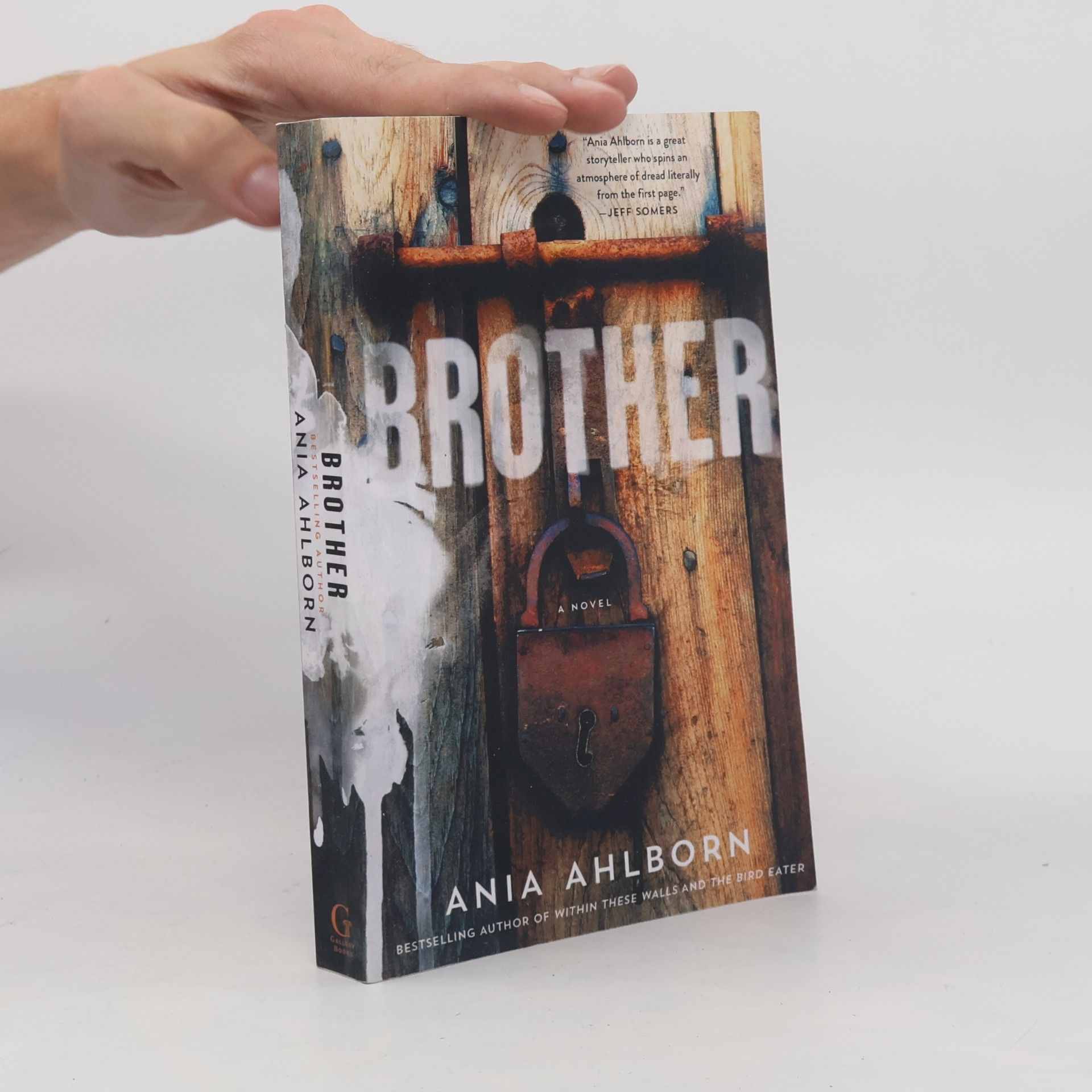 Ania Ahlborn Brother