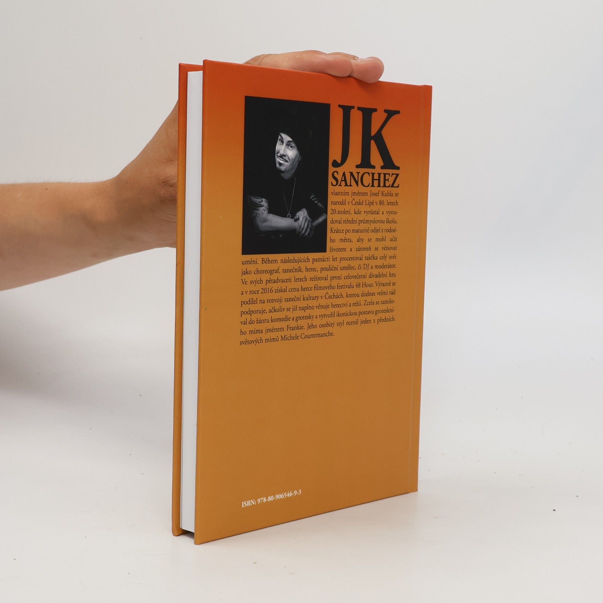 Jk Sanchez S úsměvem za trest