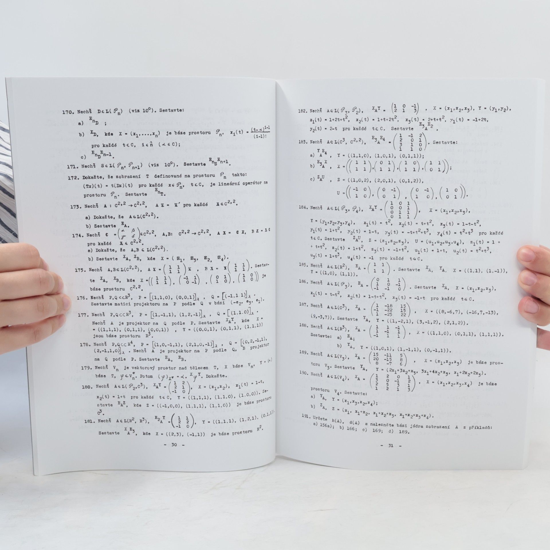 Jiří Pytlíček Cvičení z algebry a geometrie
