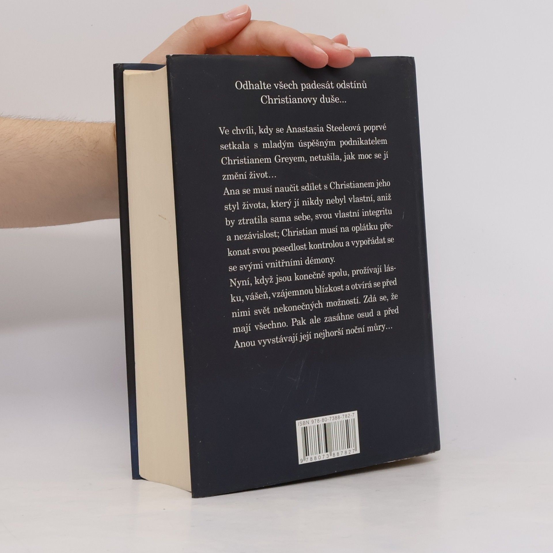 E. L. James Padesát odstínů svobody
