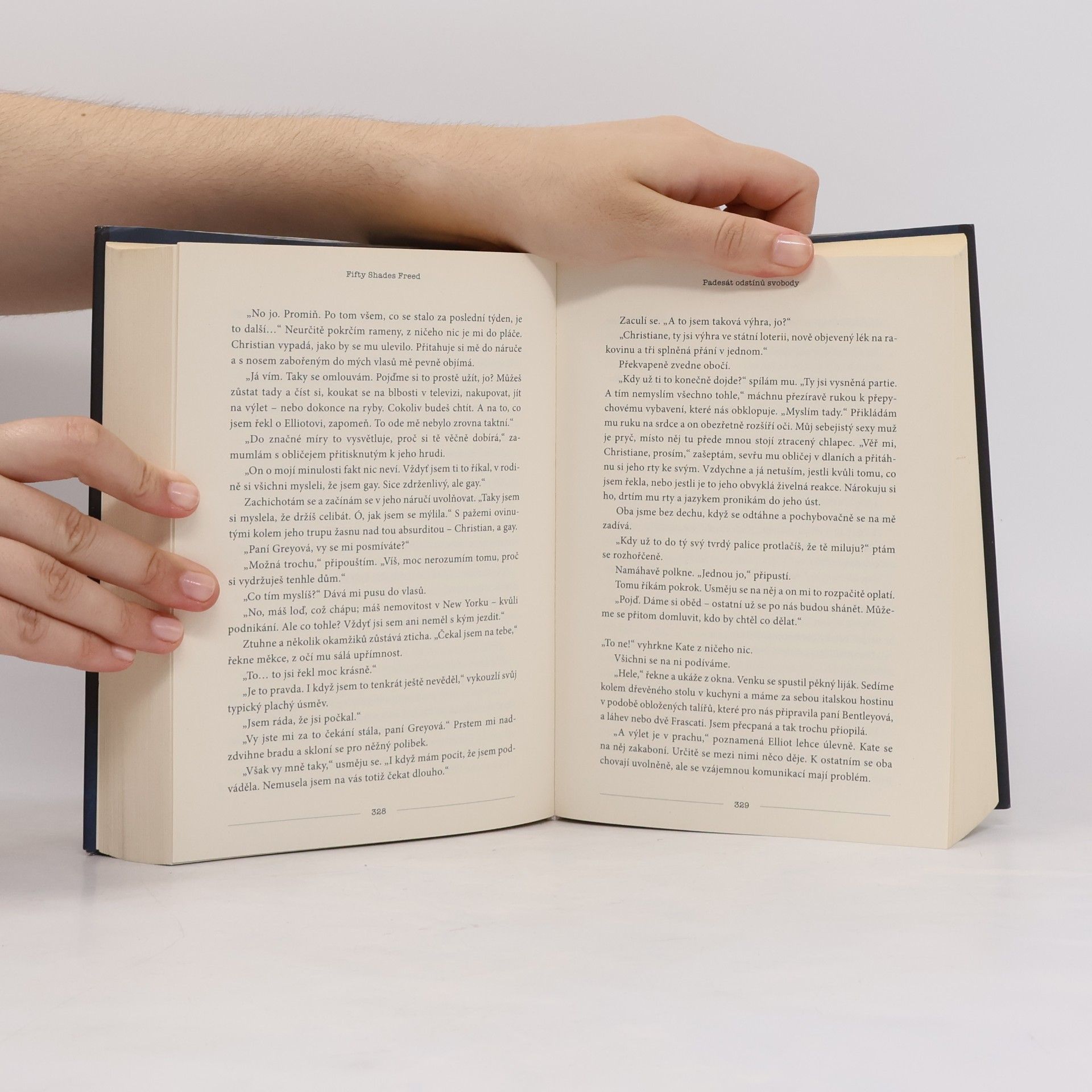 E. L. James Padesát odstínů svobody