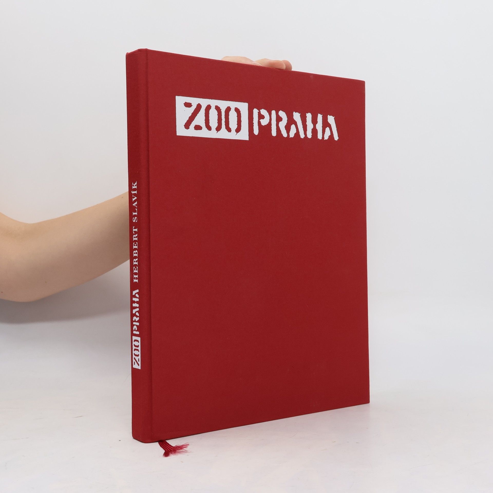 Romana Anděrová ZOO Praha : zvířata z pražské ZOO na fotografiích Herberta Slavíka