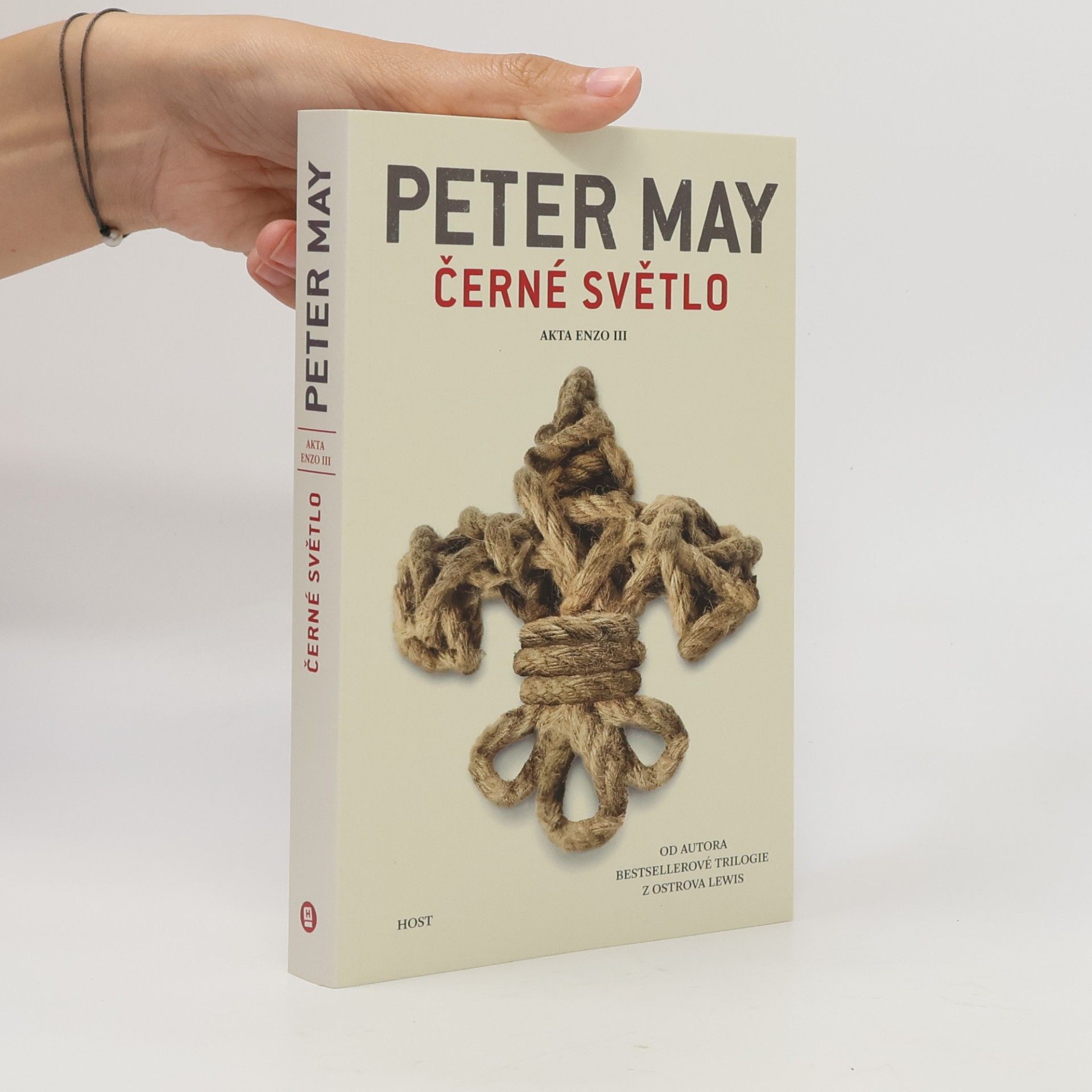 Peter May Černé světlo. Akta Enzo III