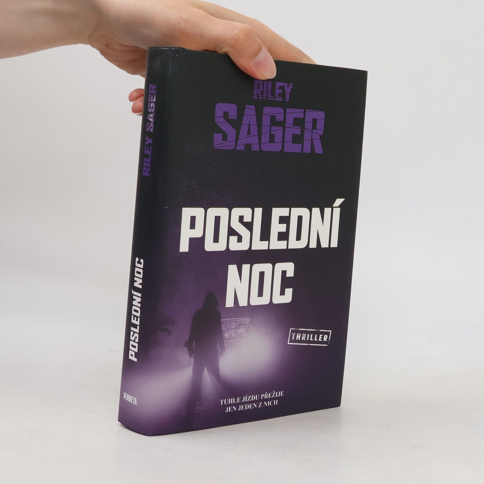 Riley Sager Poslední noc