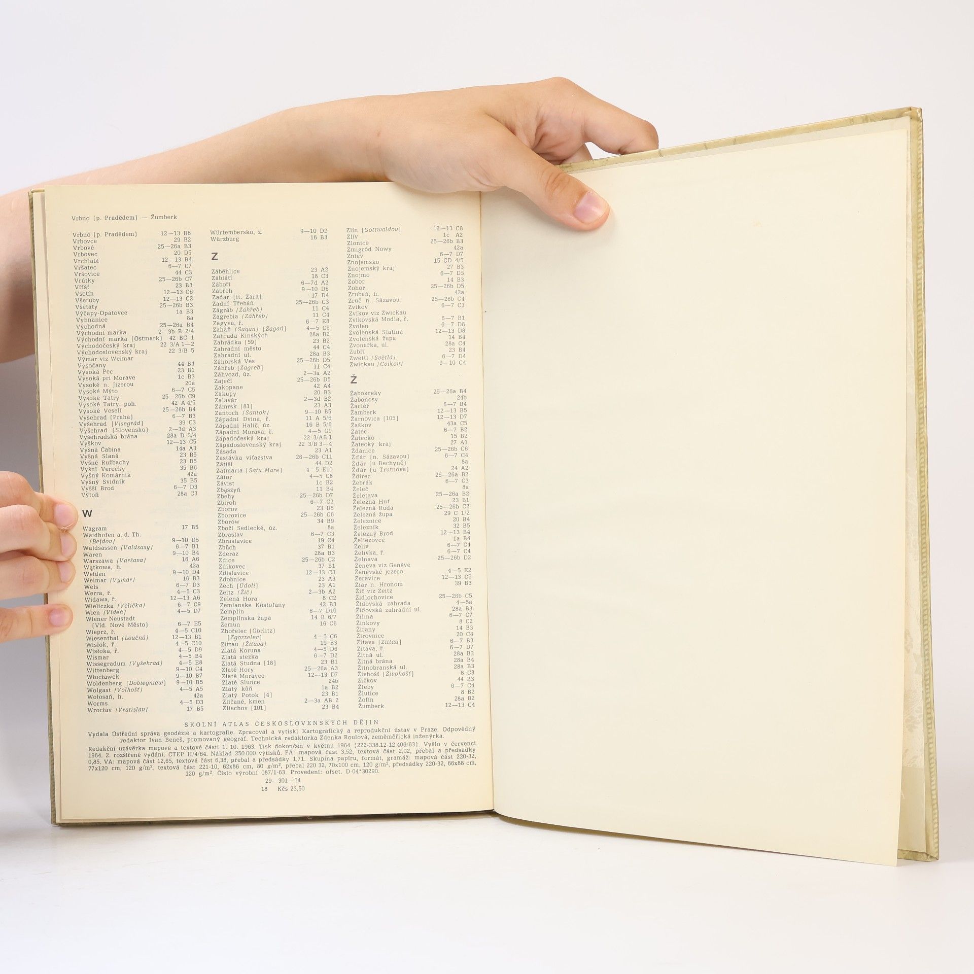 Various authors Školní atlas československých dějin
