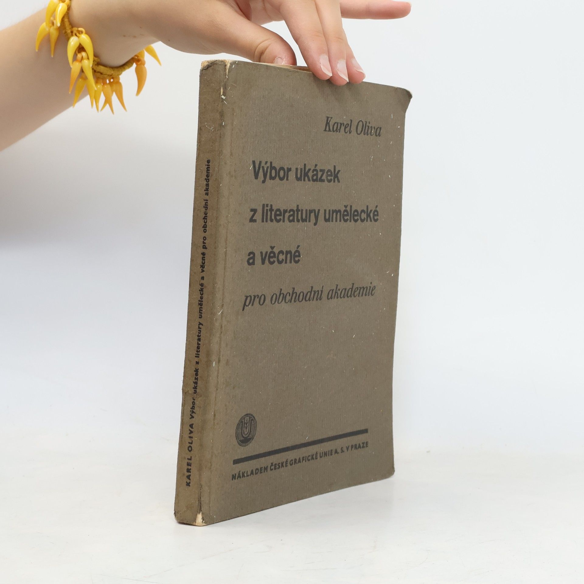 Výbor ukázek z literatury umělecké a věcné pro obchodní akademie