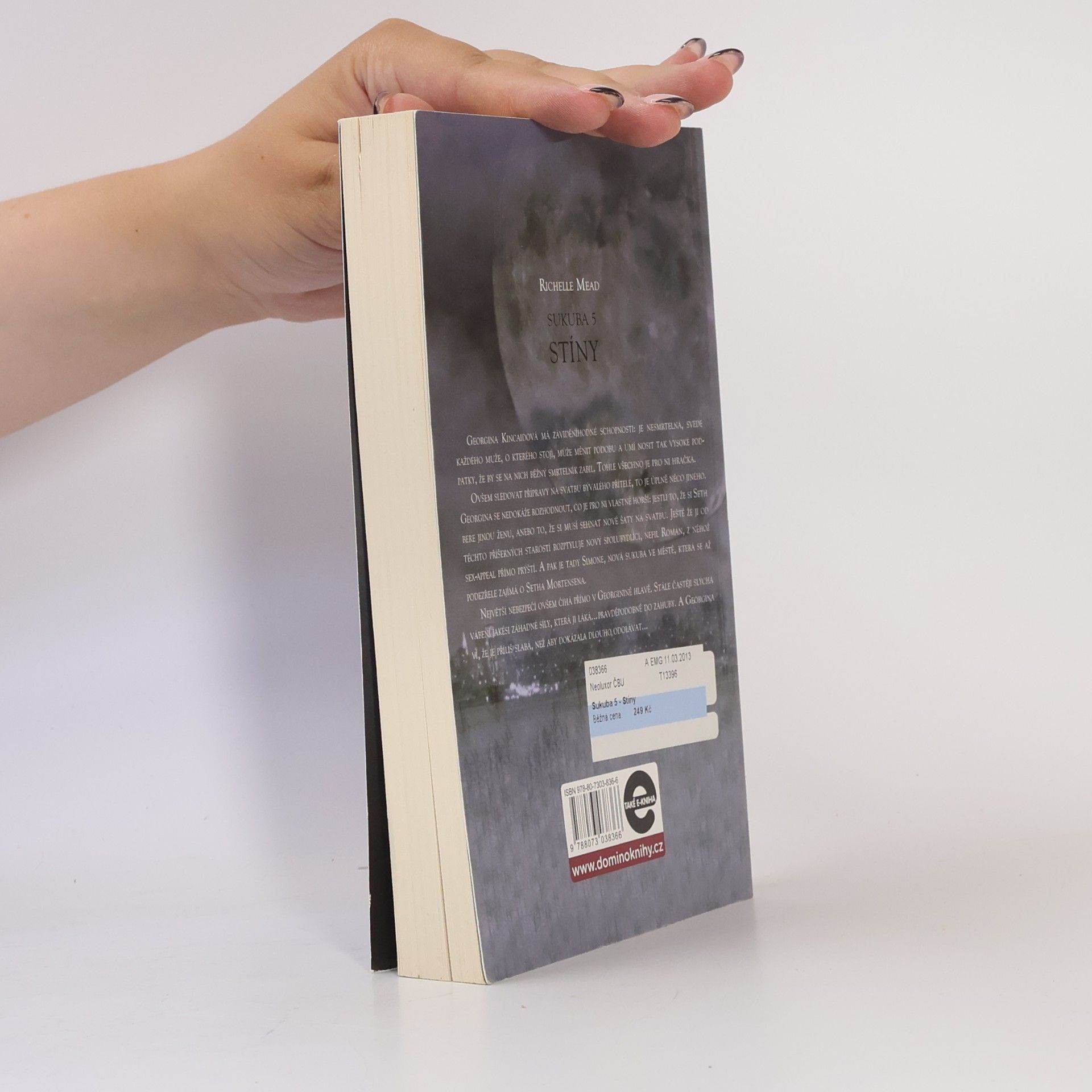 Richelle Mead Sukuba 5. Stíny