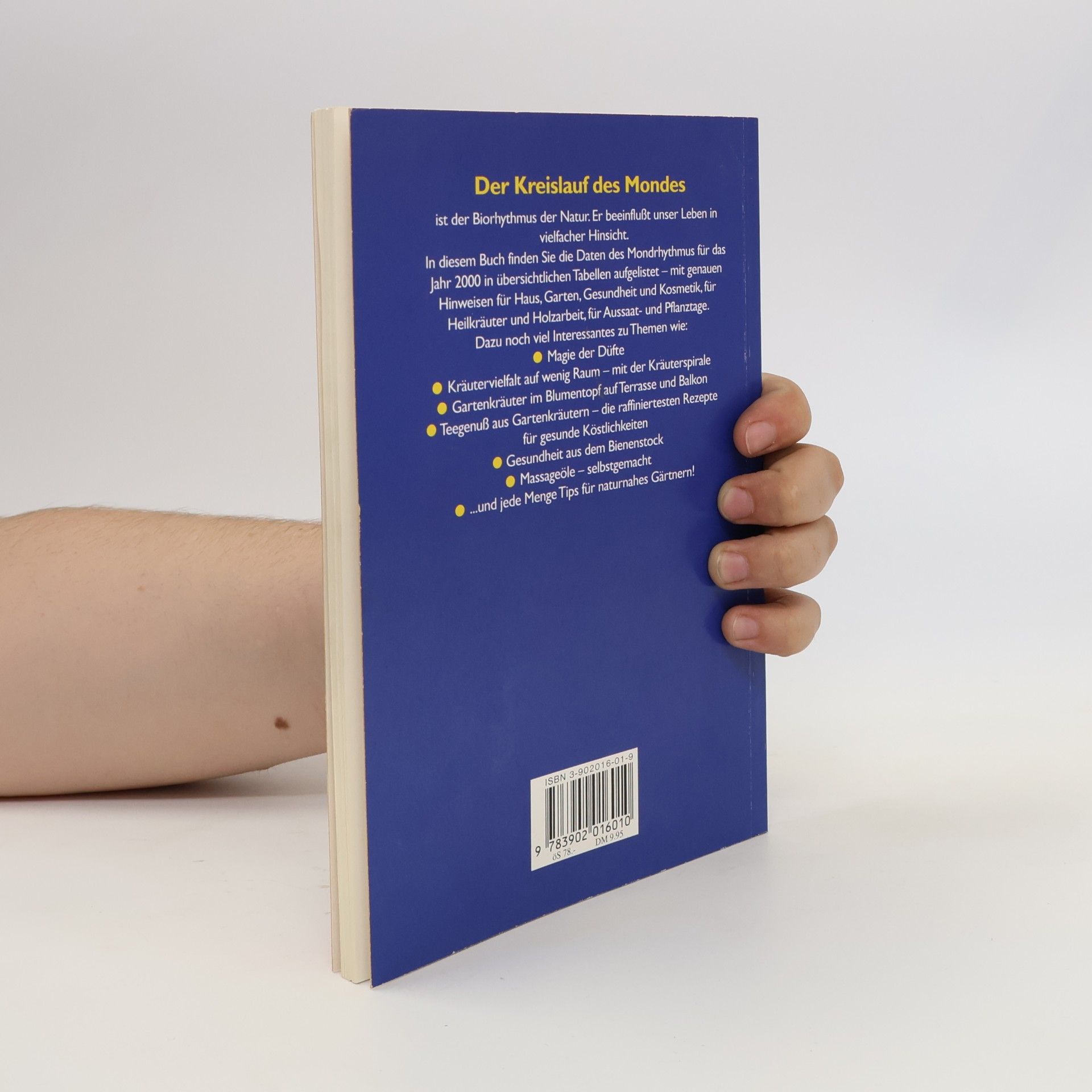 Manfred Neuhold Das Mond Jahr Buch 2000