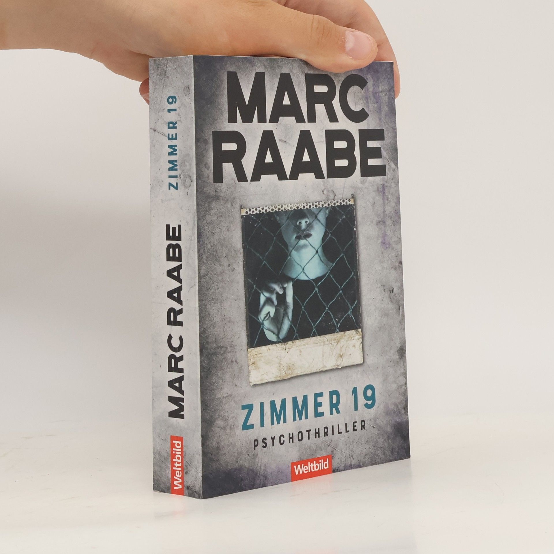 Marc Raabe Zimmer 19