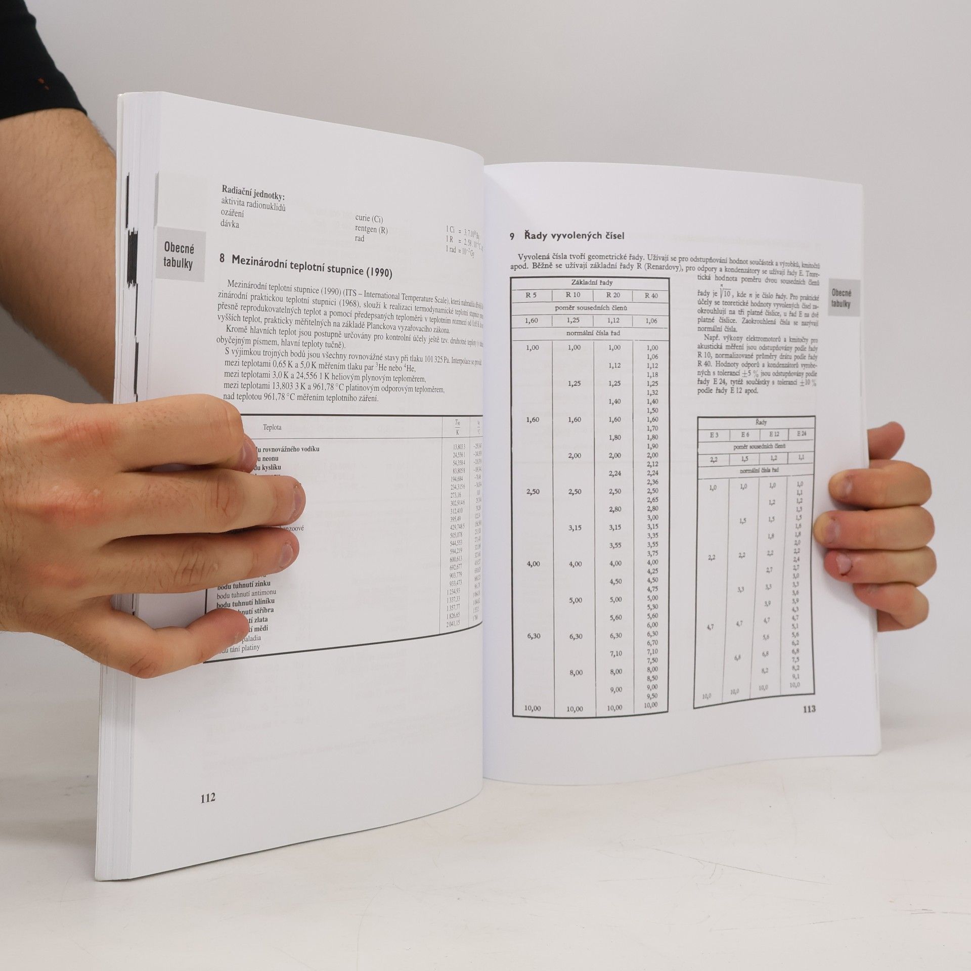 Jiří Mikulčák Matematické, fyzikální a chemické tabulky pro střední školy