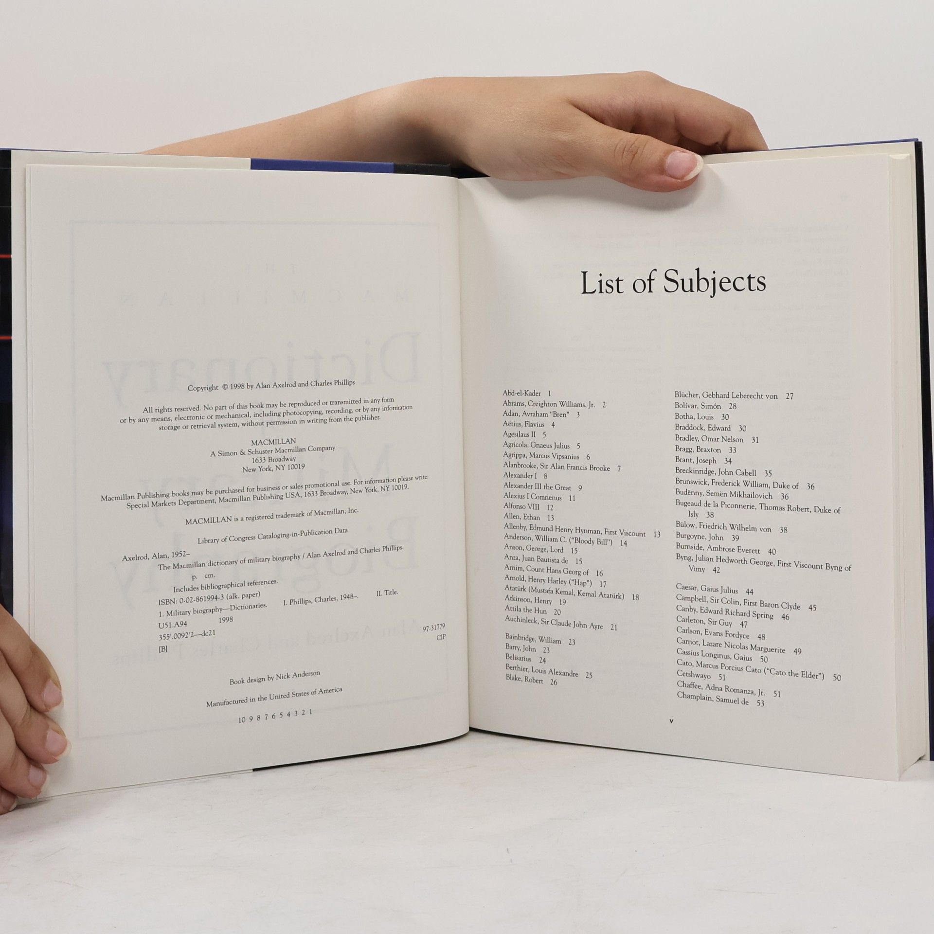 Alan Axelrod The Macmillan Dictionary of Military Biography